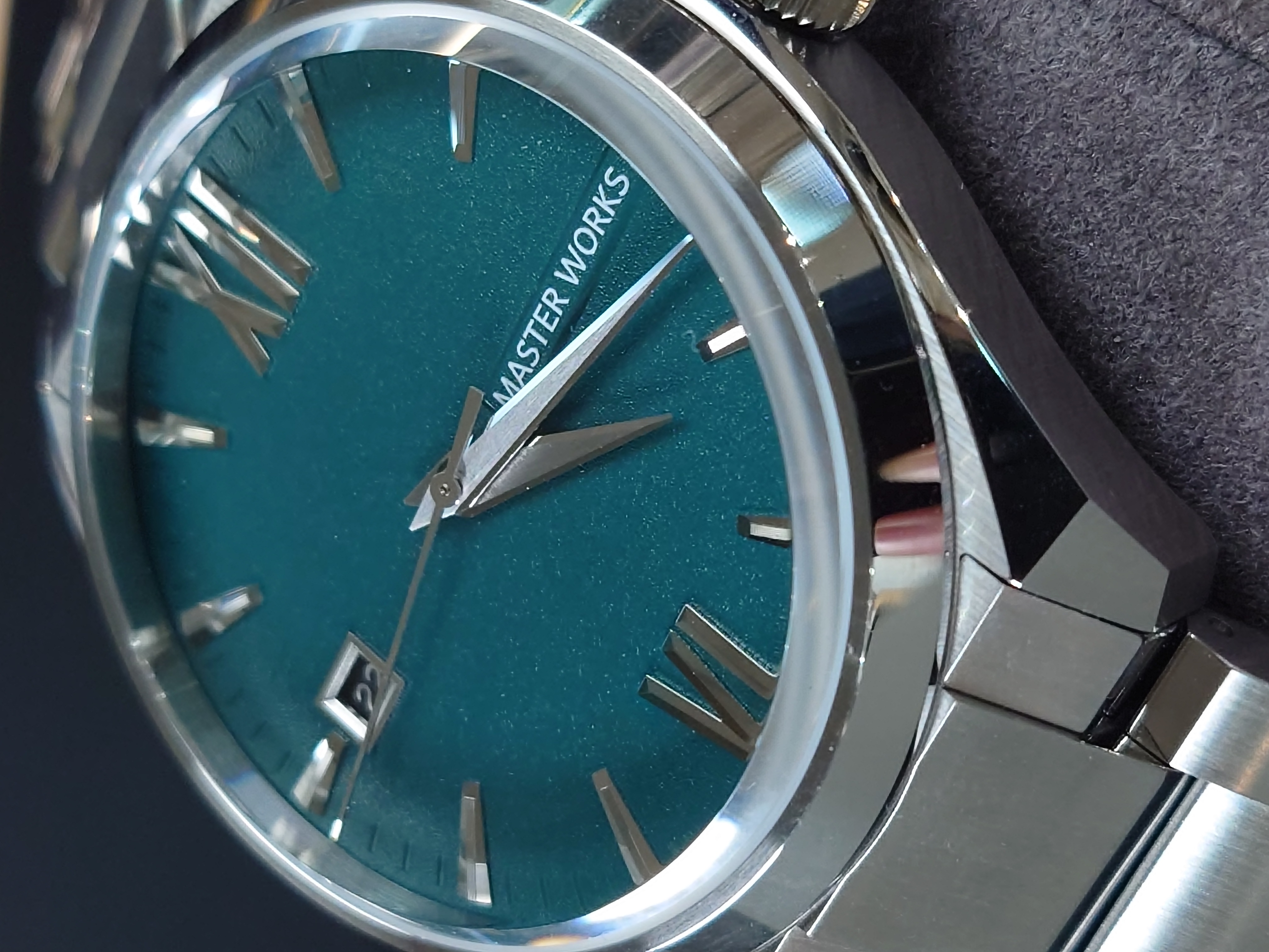 Master Works ANGOLOACUTO Green