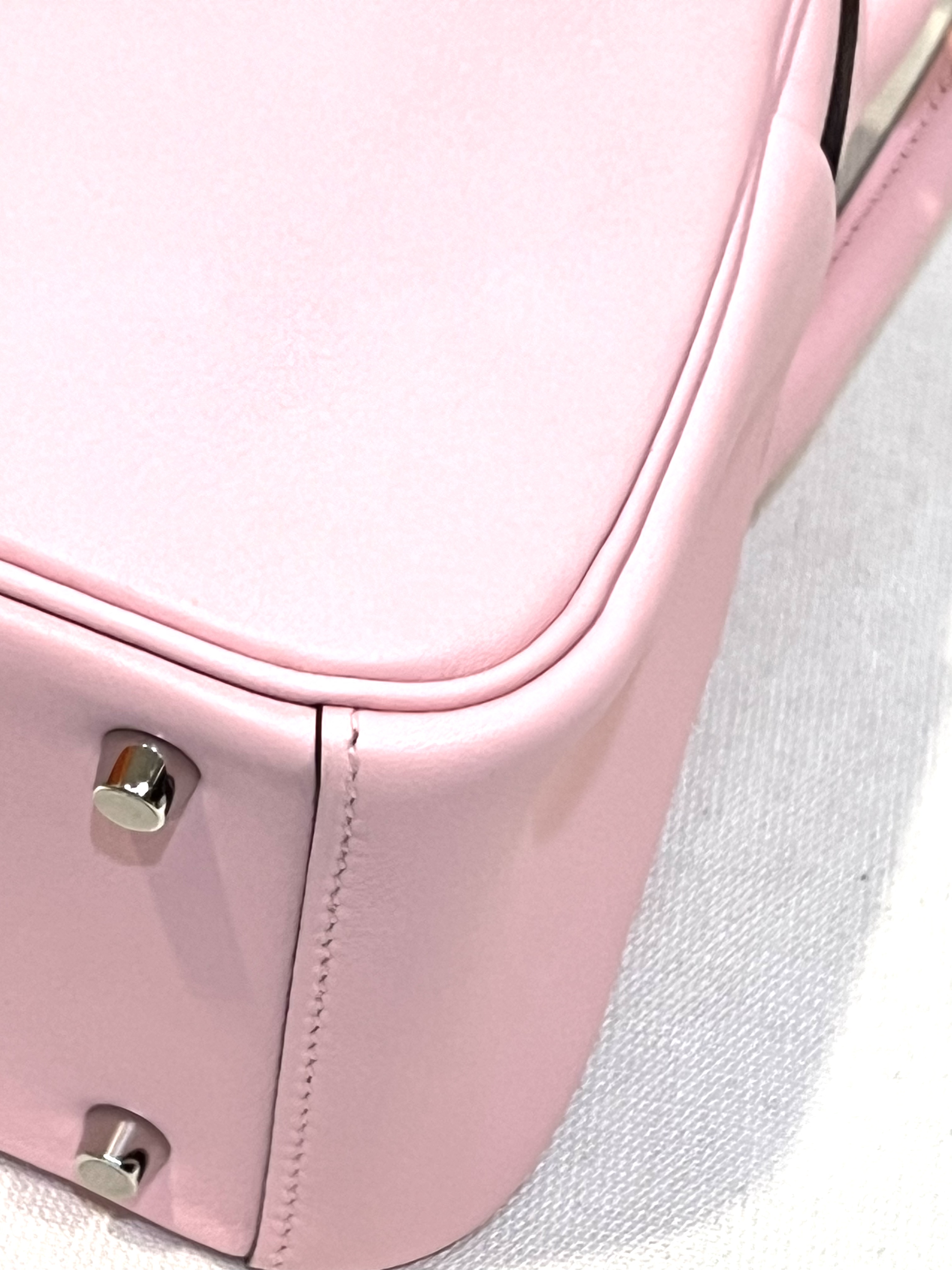 Pre-Owned Hermès Mini Lindy Stamp Z / Product Code: 26041114