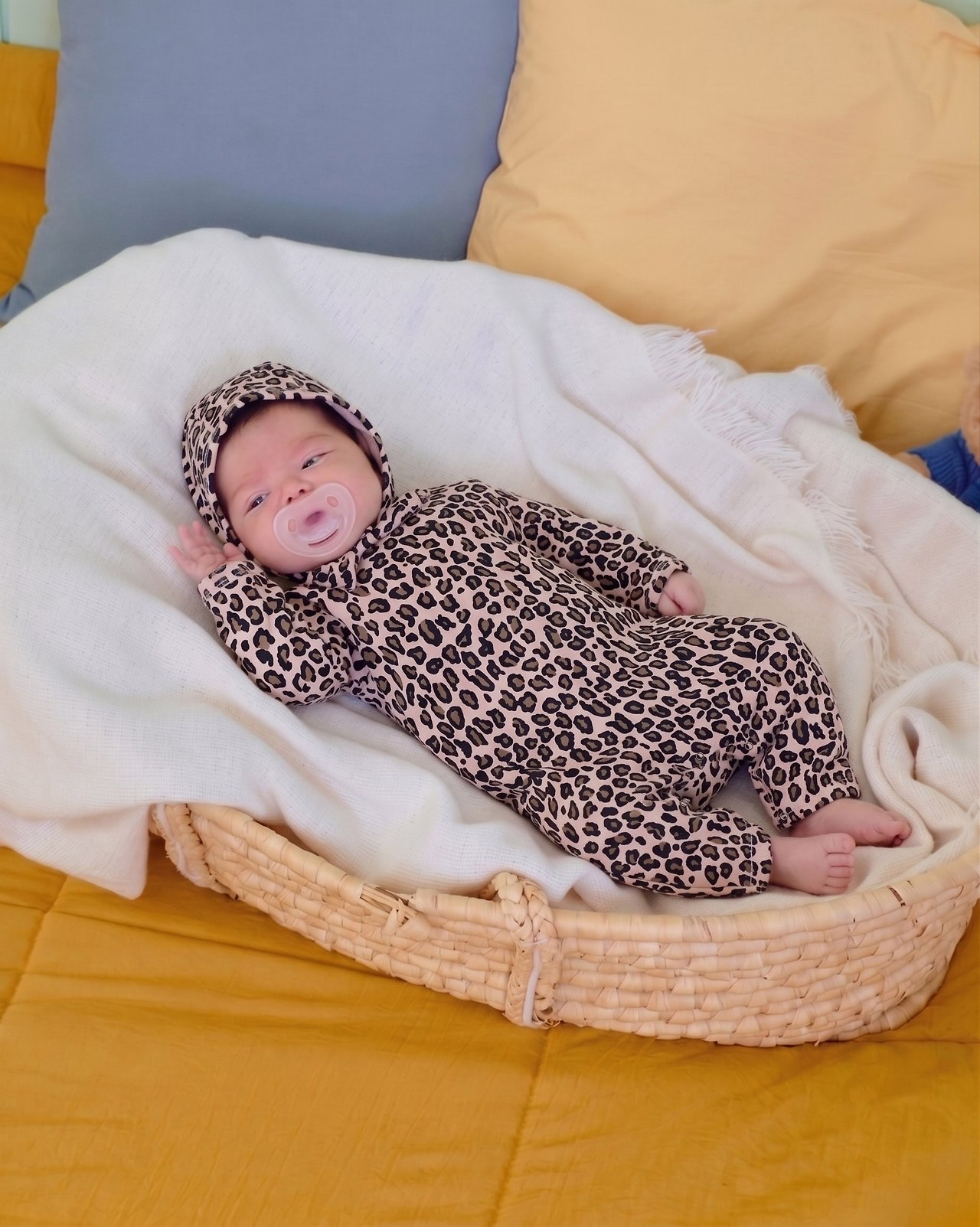 OOTT |  (bebe) Little Leopard Print Full-Body Suit + Bonnet Set