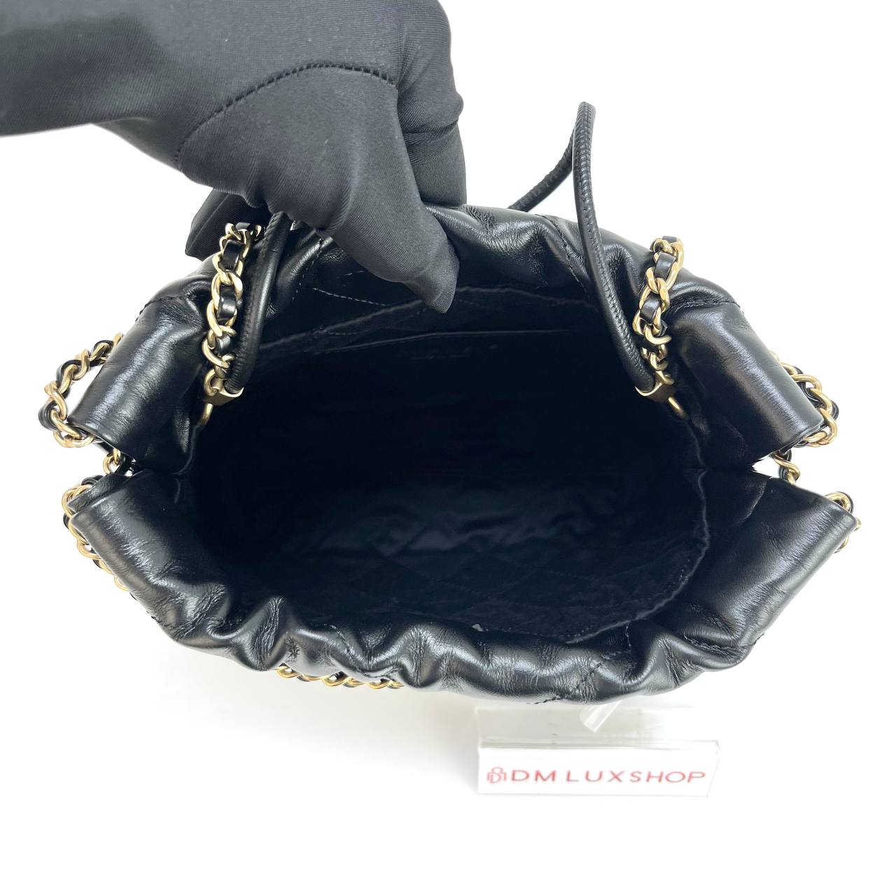 Chanel 22 Mini Black GHW (Microchip)