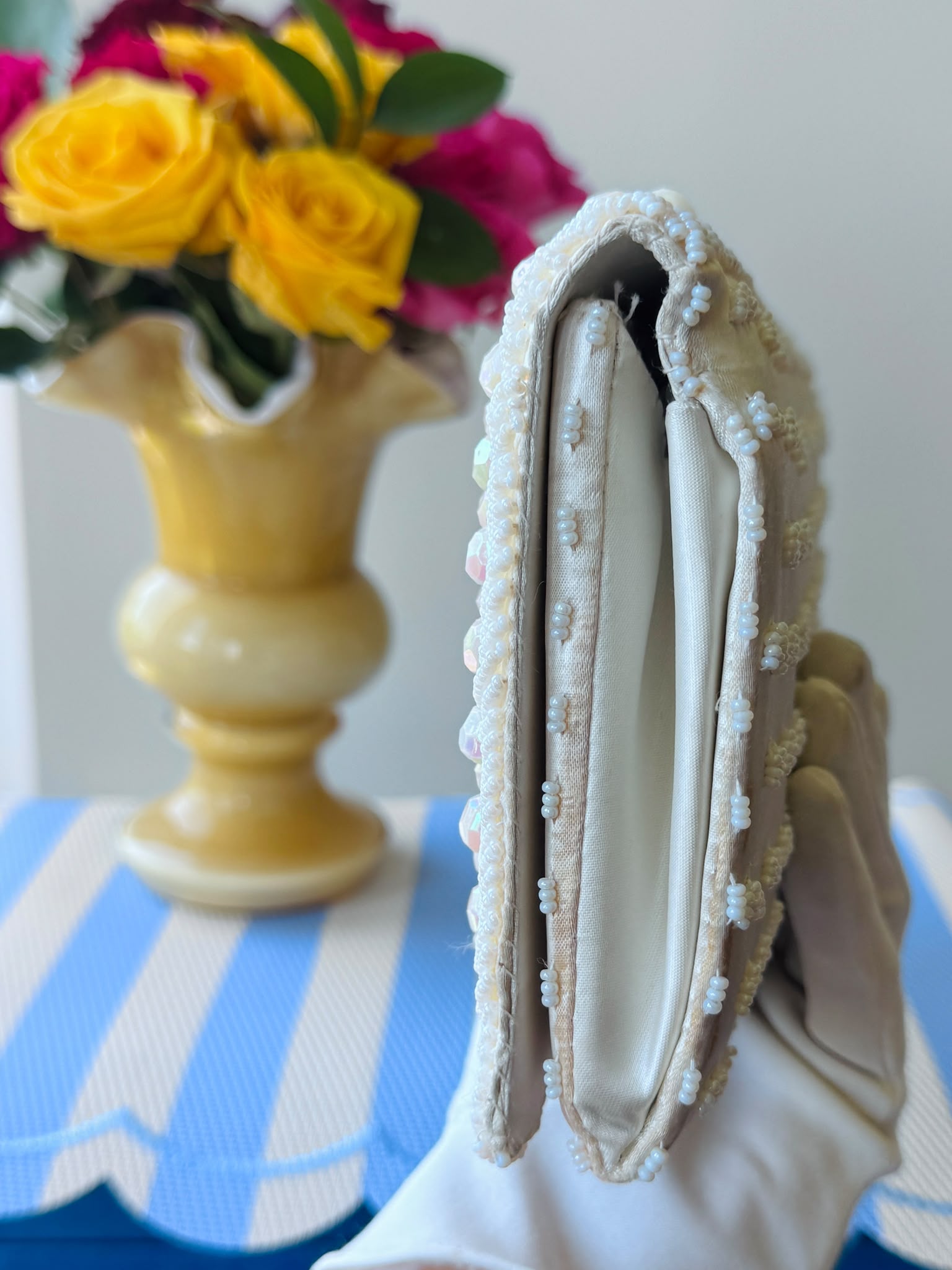 C.a. 1960s Made in Hong Kong Iridescent Beaded Satin Clutch (MT2600)