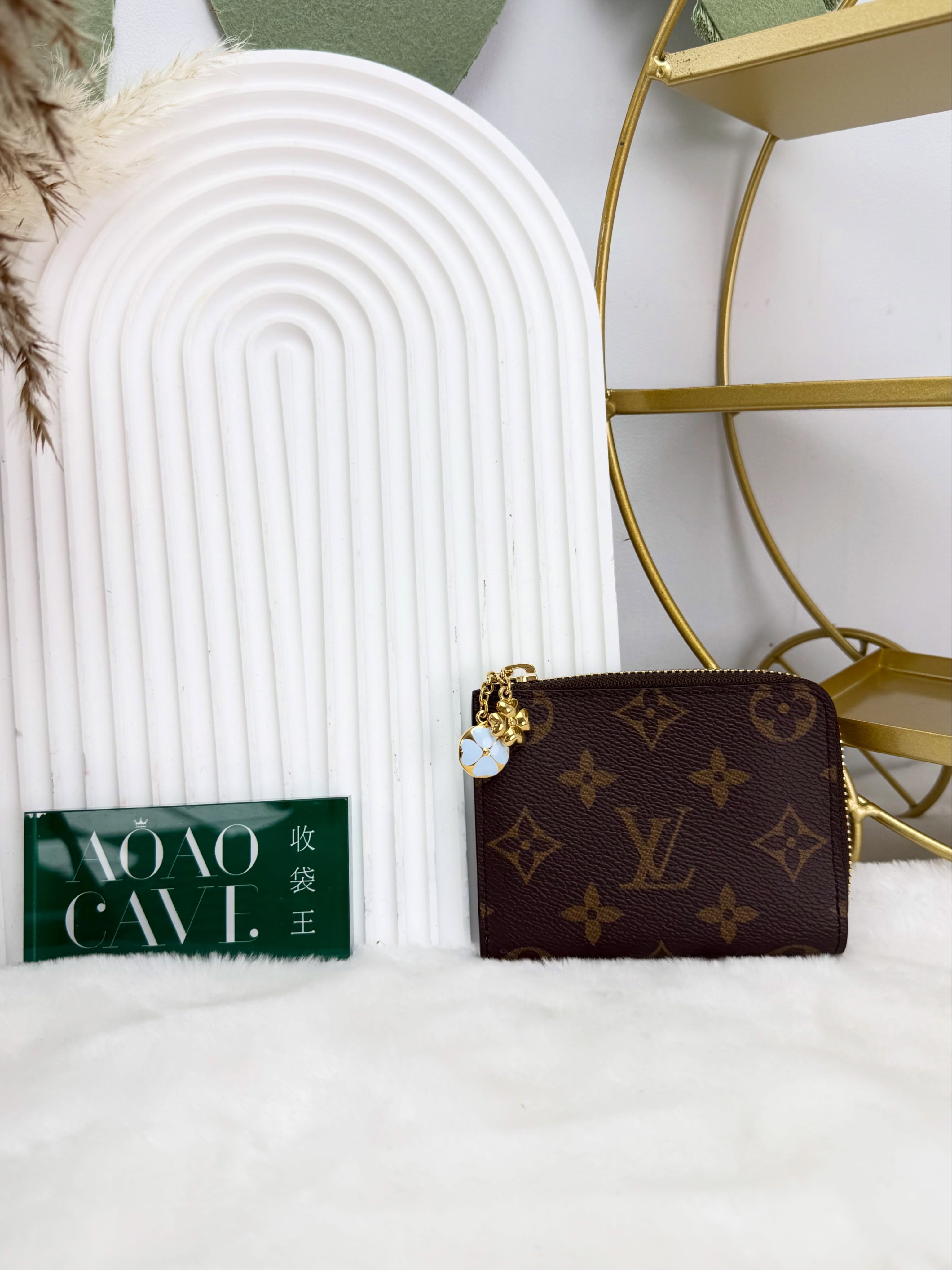 Lv👜 PRE OWNED 🛍️🩵Charms 季節限定系列 老花拼天藍色短銀包 🤎