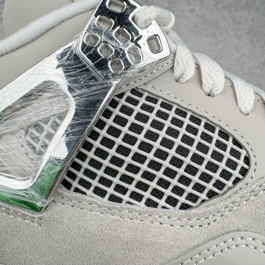 Air Jordan 4 Retro "Frozen Moments" AQ9129-001