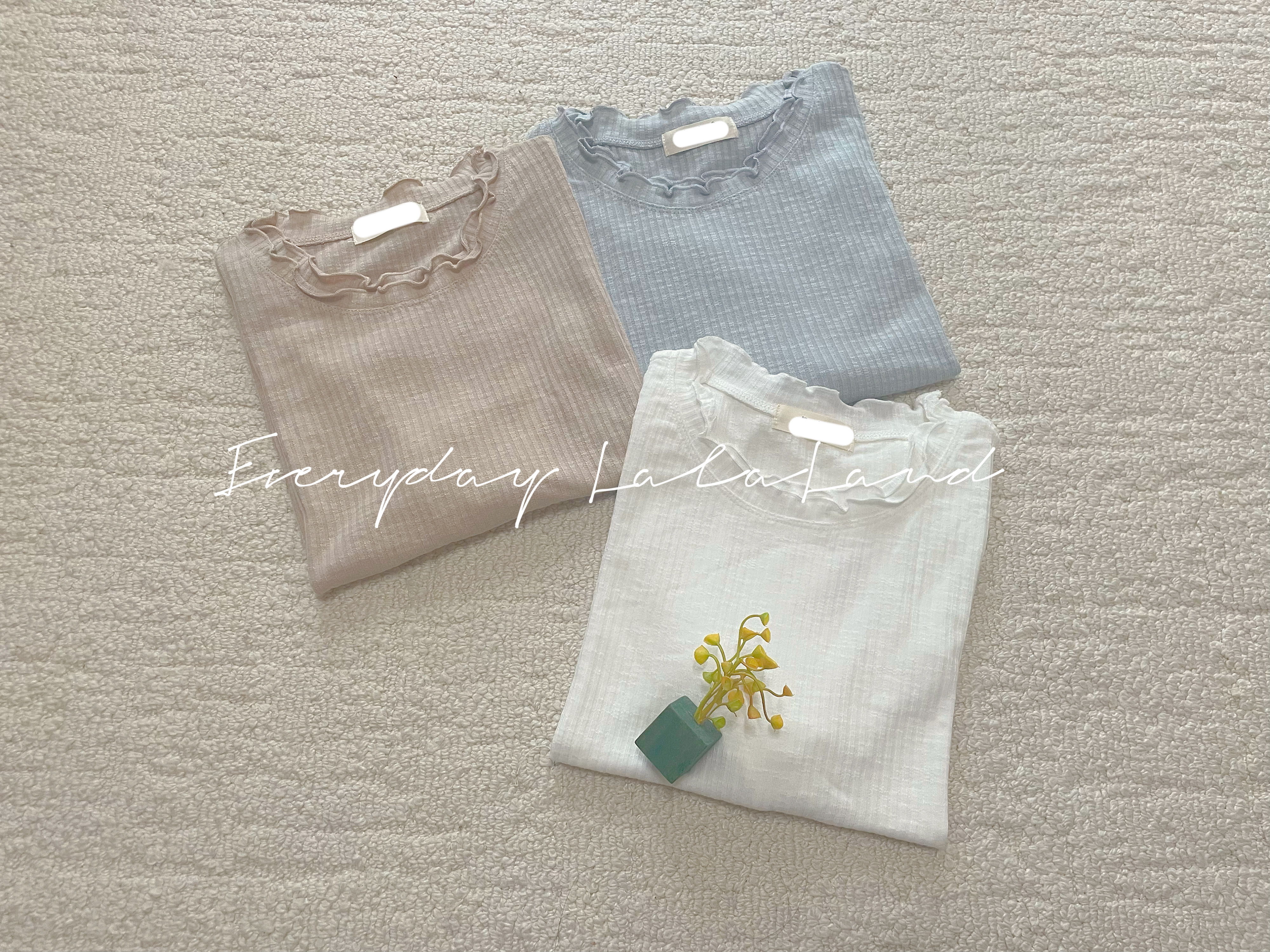 ❥ New arrival 。舒適花邊袖上衣 。