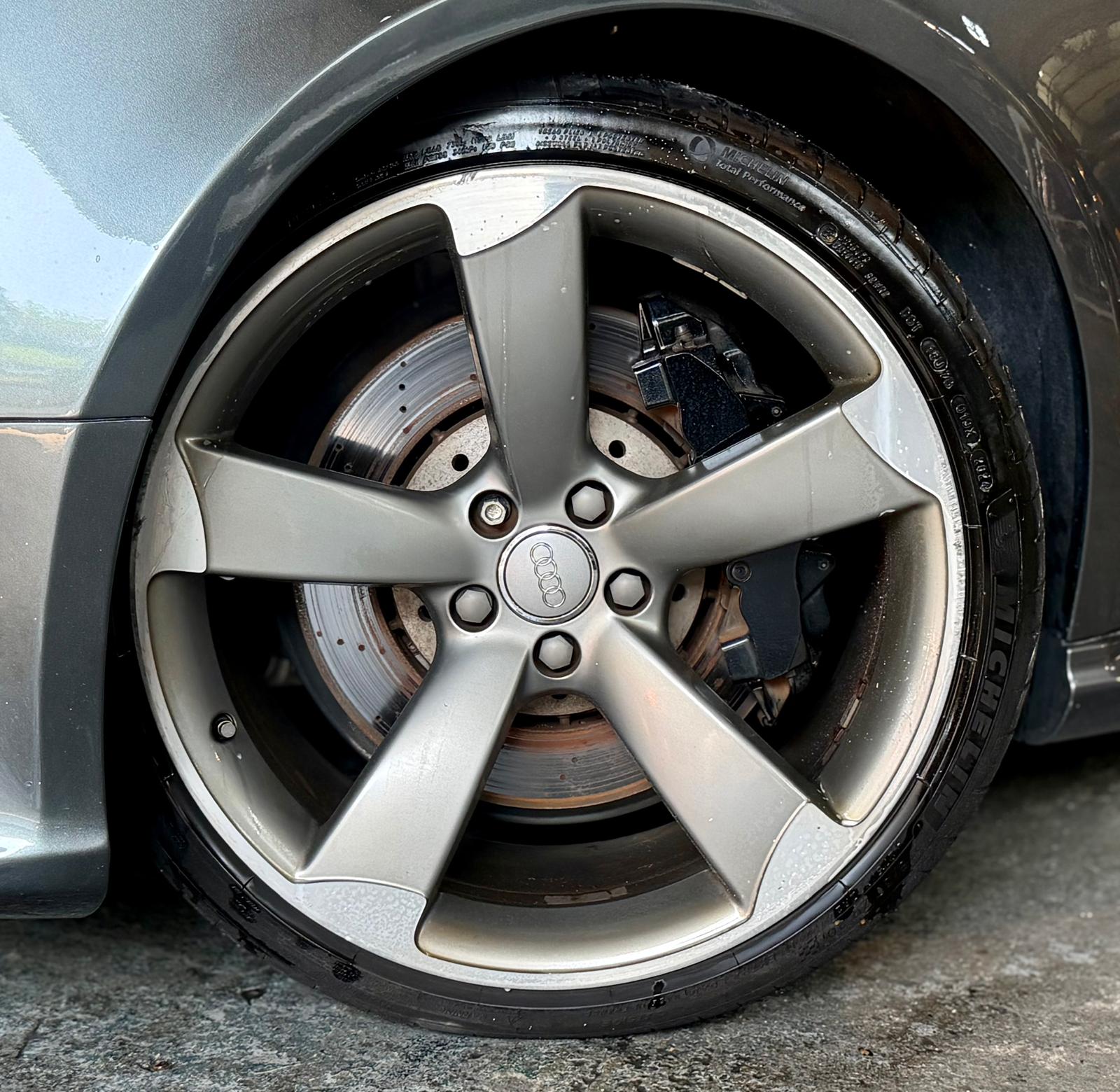 Audi RS5 Coupe 4.2 Quattro 2011