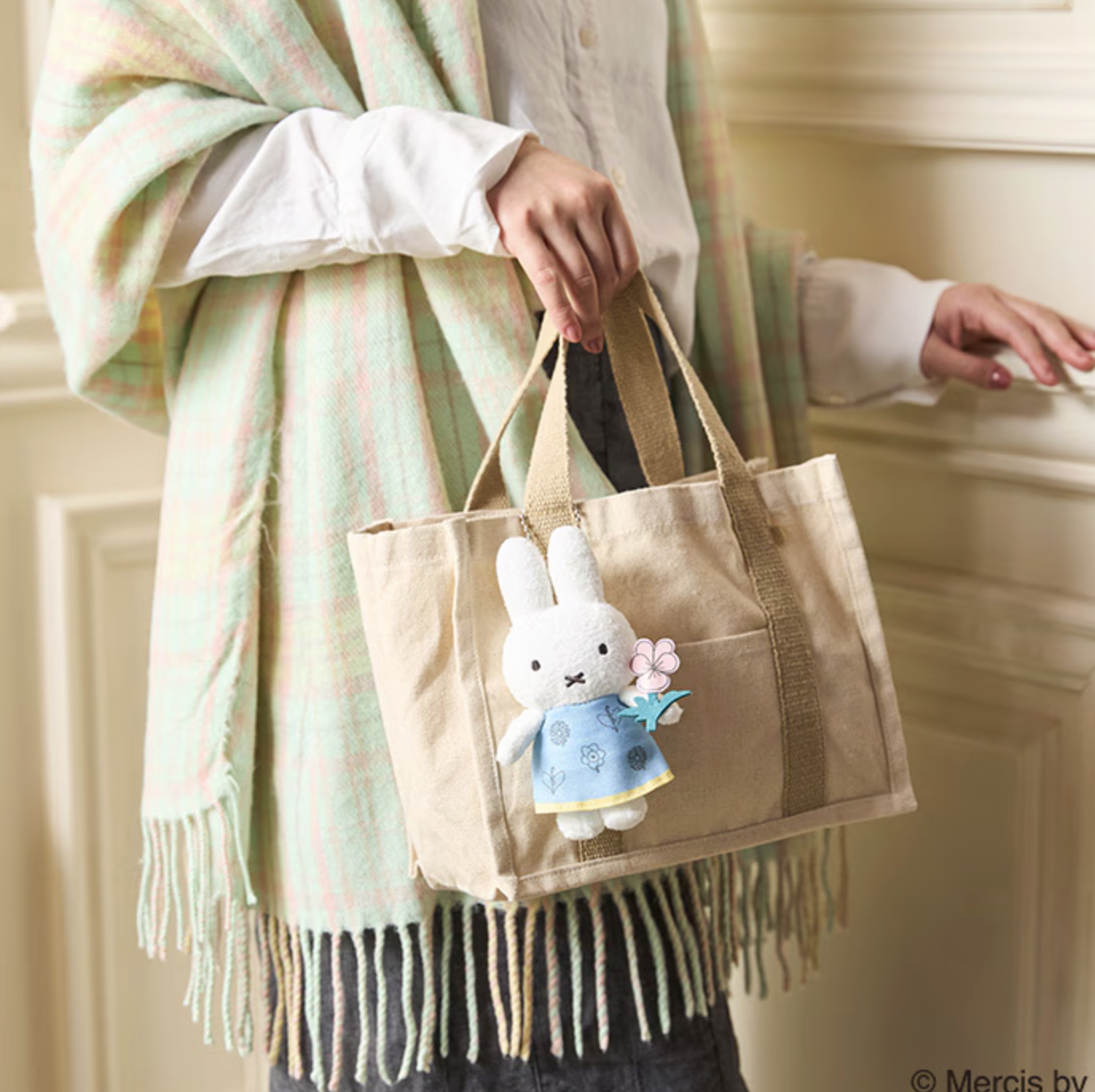 🐰Pre Order  - miffy Bloom 藍色裙 miffy keychain " 由於有限購, 不多接單, 滿額即止 " ( 📦 大約3月底 ~ 4月中到貨, 若遇到缺貨或其它因素貨期會延遲 ）