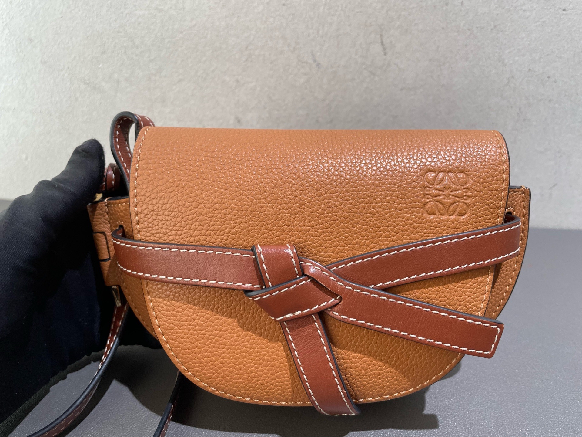 【預訂貨品】Loewe gate mini焦糖色