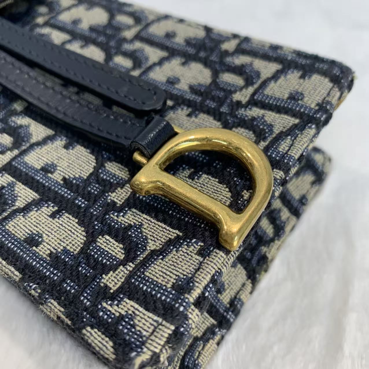 DIOR Saddle手機包 竪版刺繡經典老花印