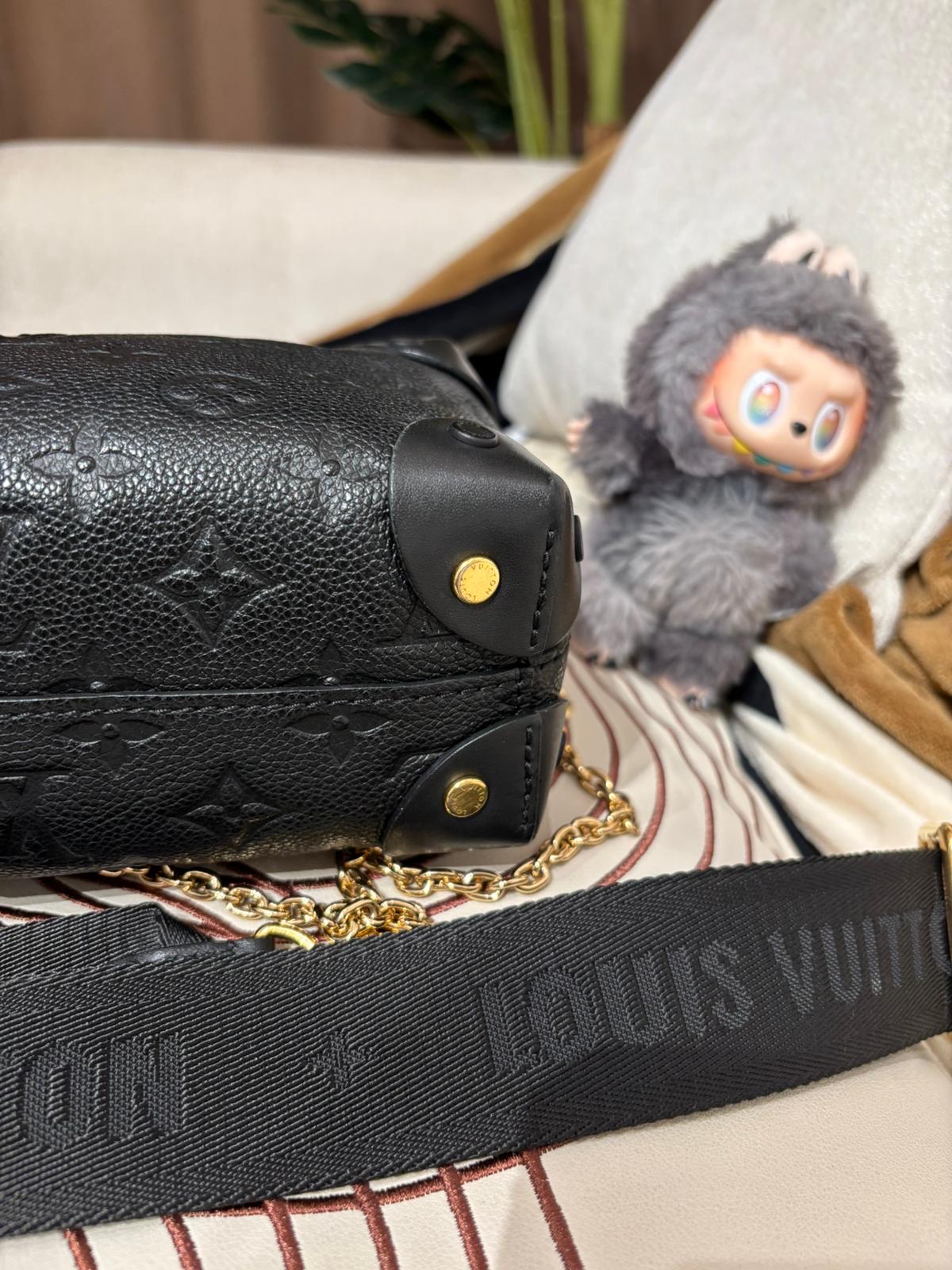 Lv Petite Malle Souple 2 way bag 黑色小牛皮M45393 Monogram Empreinte  100%Authentic,90%new ✅NFC✅肩帶✅Dust bag 