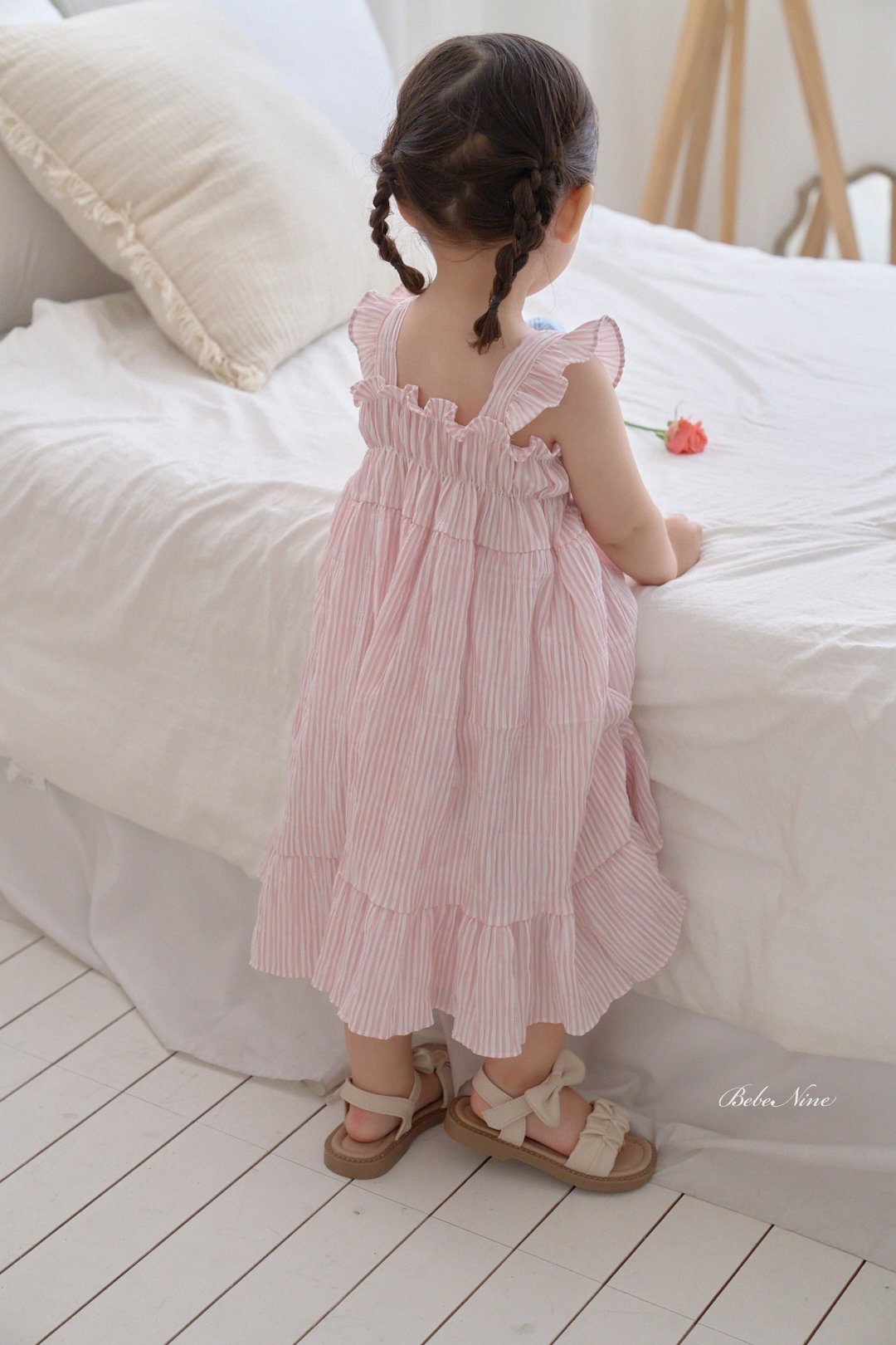 ☀️預訂 韓國直送☀️🇰🇷Bebenine兩色條紋荷葉邊吊帶連身裙