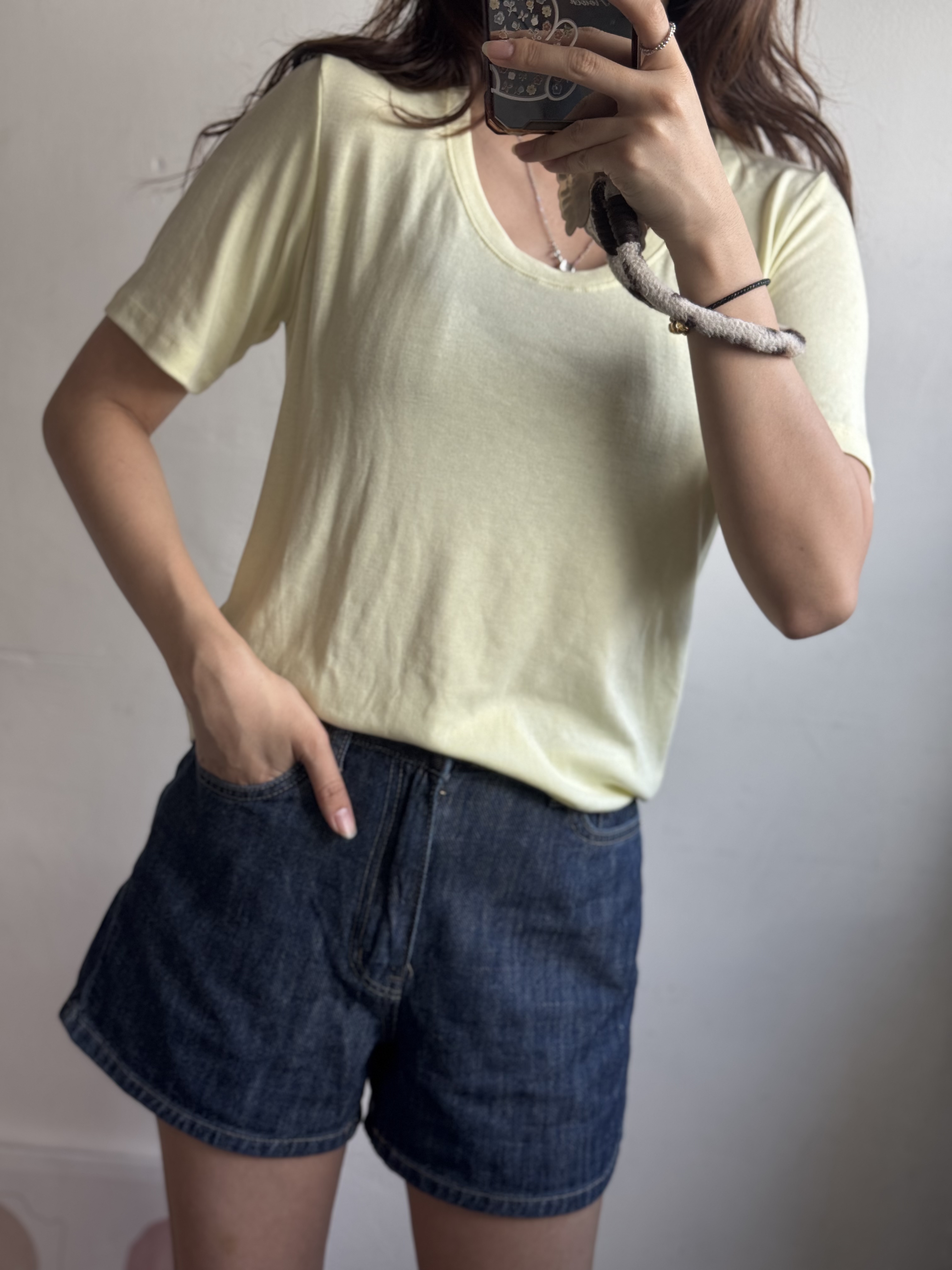 特價 淨色滑料Tee