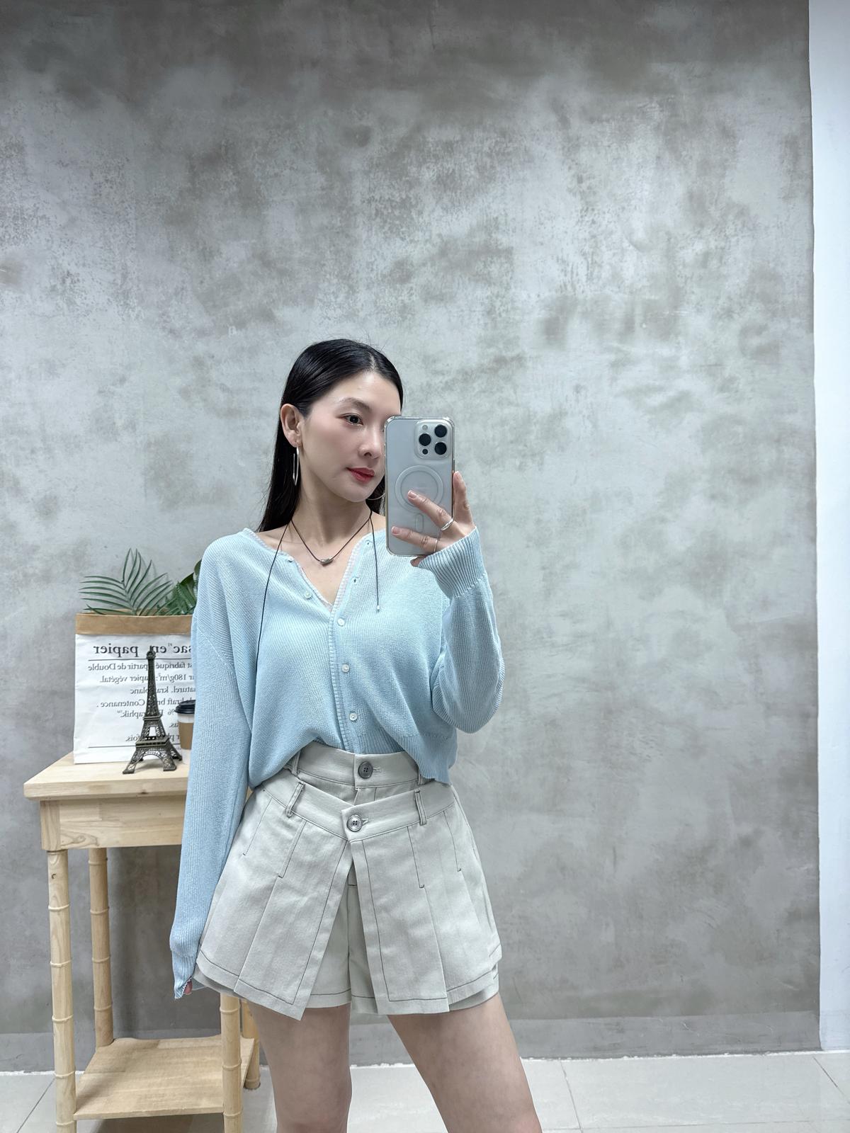 D19 半透紗邊線外套