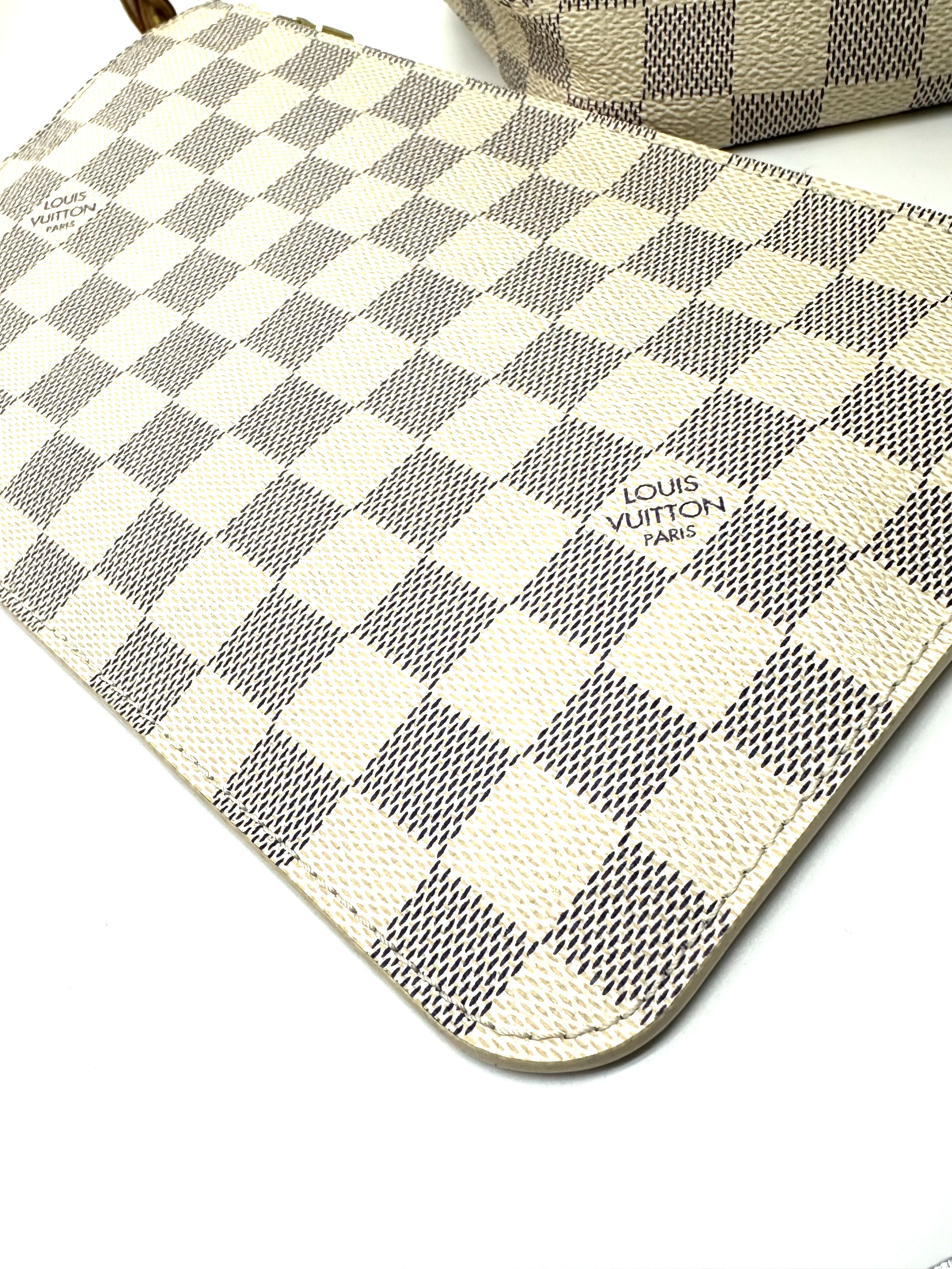 Pre-Owned Louis Vuitton Damier Azur Neverfull PM tote bag / Product Code: 26040901