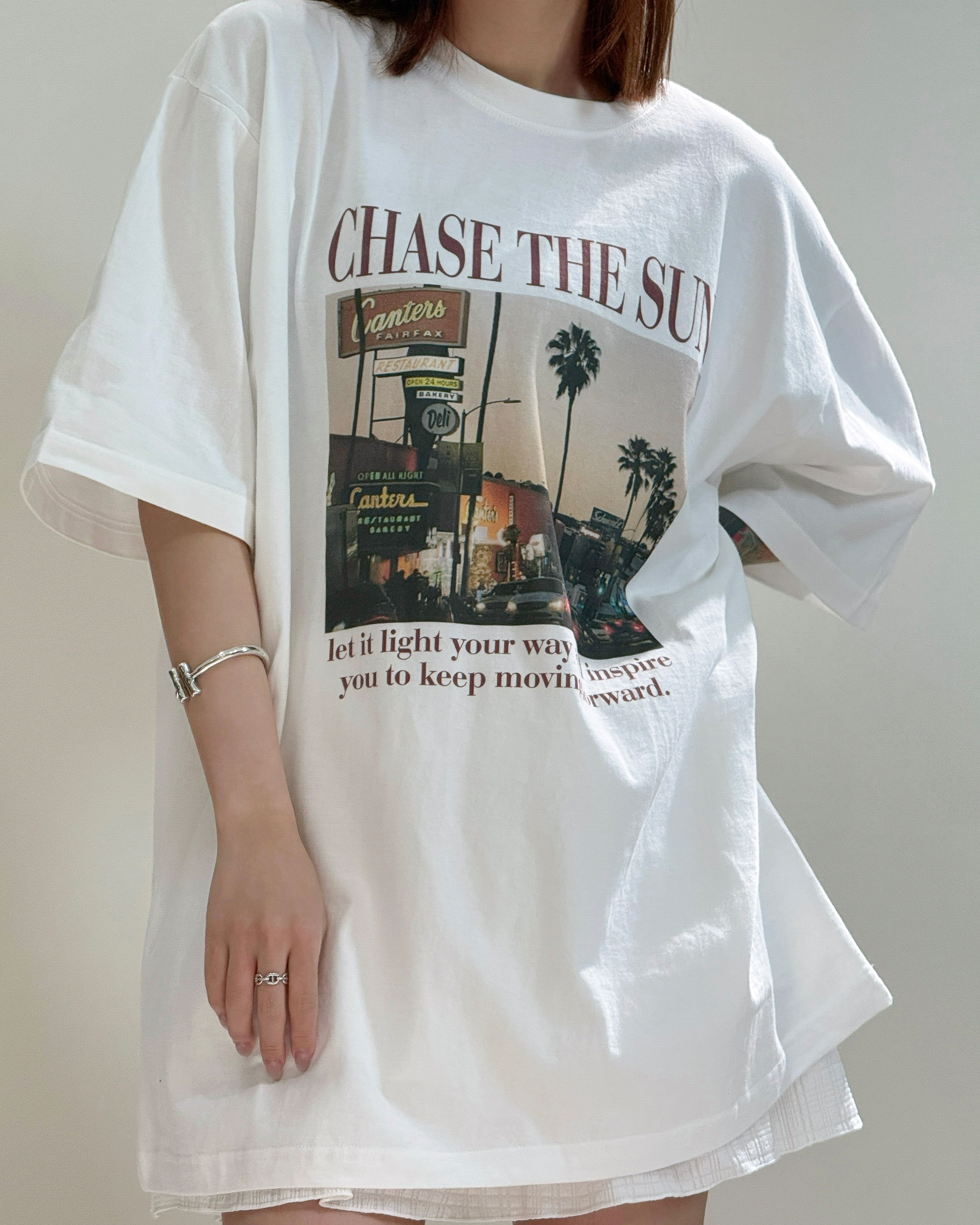 𝐔𝐧𝐢𝐬𝐞𝐱 𝐬𝐭𝐫𝐞𝐞𝐭 𝐩𝐫𝐢𝐧𝐭 𝐨𝐯𝐞𝐫𝐬𝐢𝐳𝐞𝐝 𝐭-𝐬𝐡𝐢𝐫𝐭