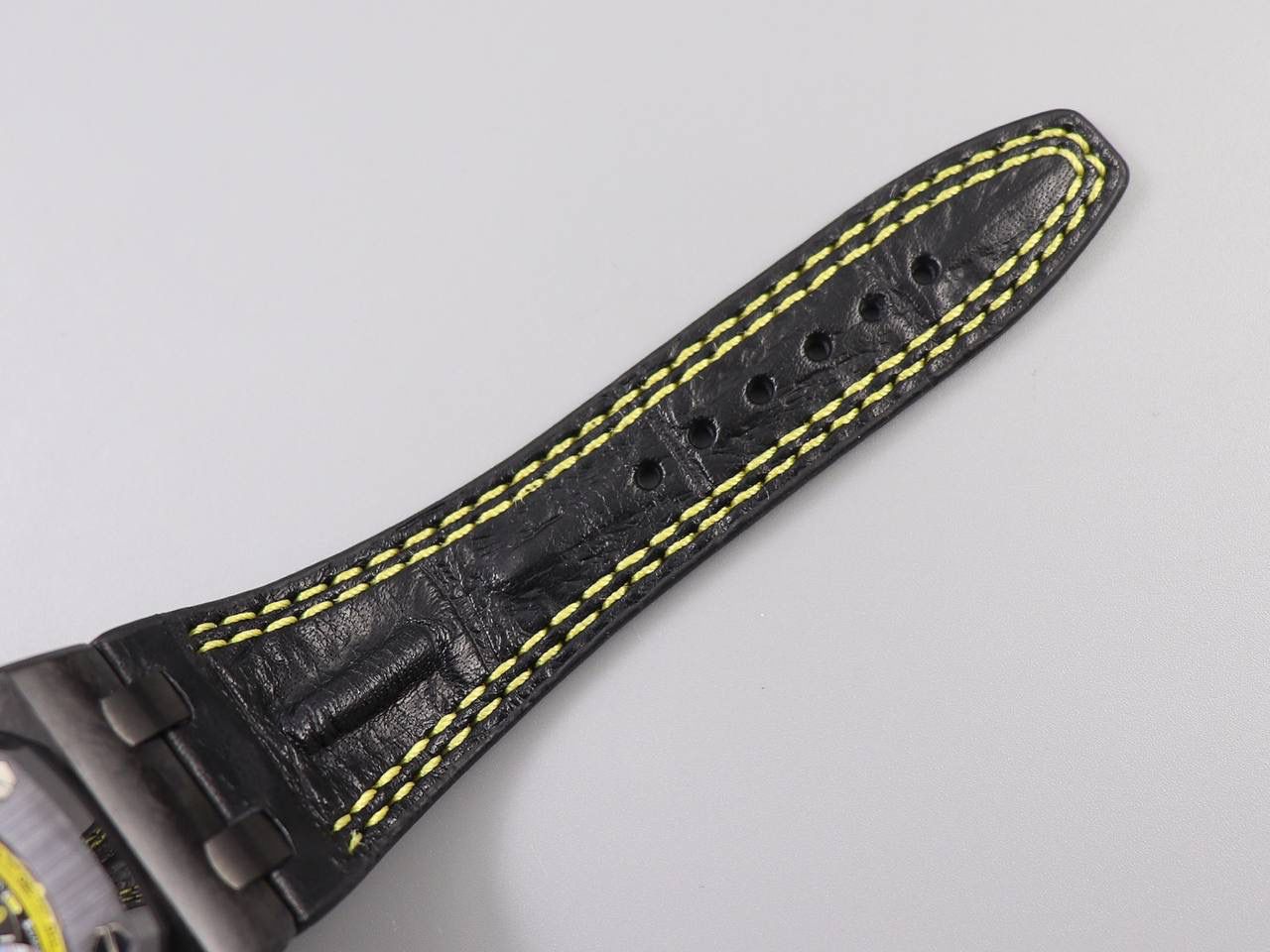 A P大黄蜂v2版，锻造碳壳套 陶瓷圈口 陶瓷后盖[得意] A P唯一一款陶瓷后盖的毒物 钛合金表扣 42毫米直径🔥💯