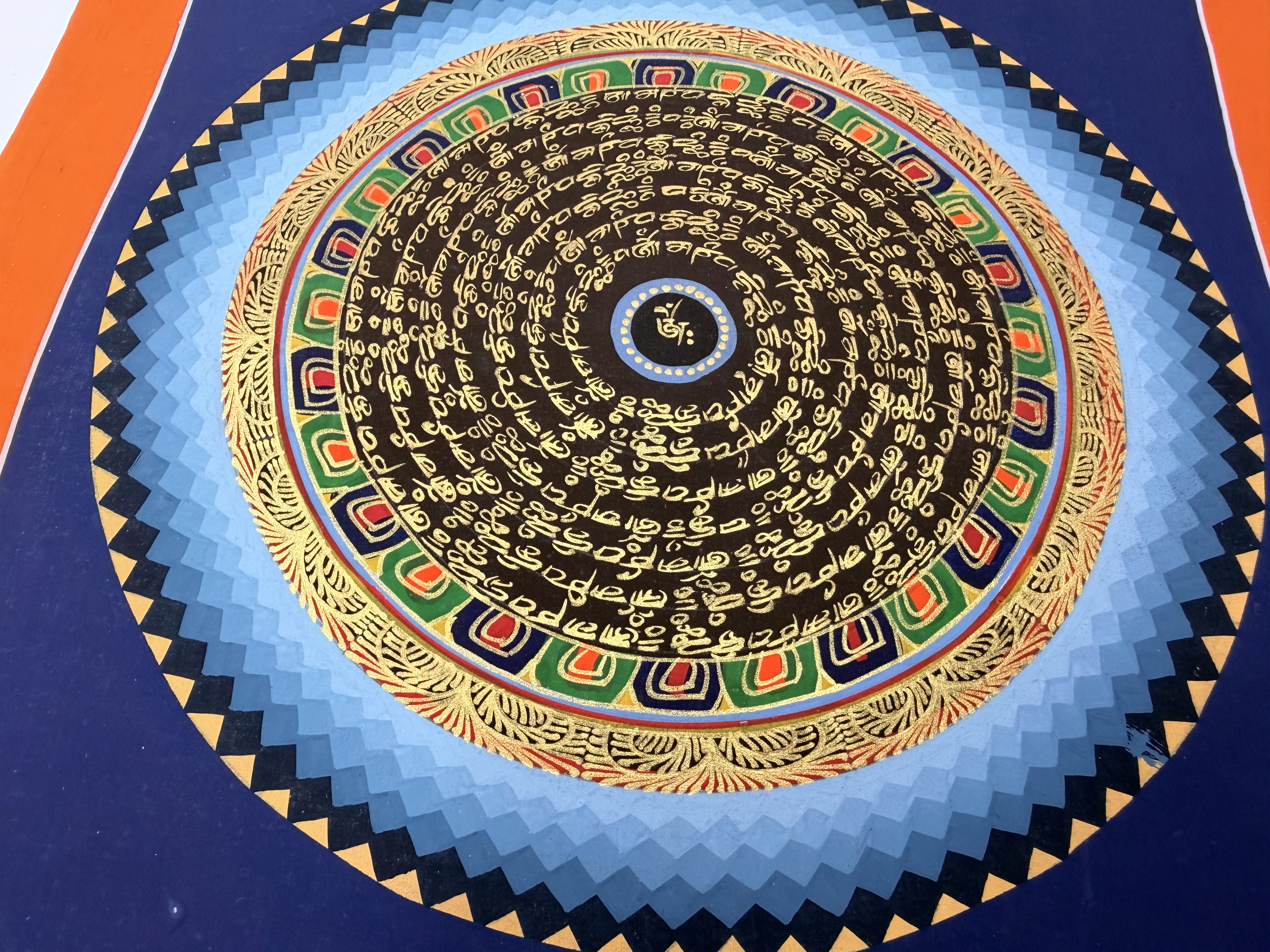 #16 尼泊爾三大廟加持手繪唐卡～OM 字，六字大明咒唐卡 ，約33m 外，內27.5