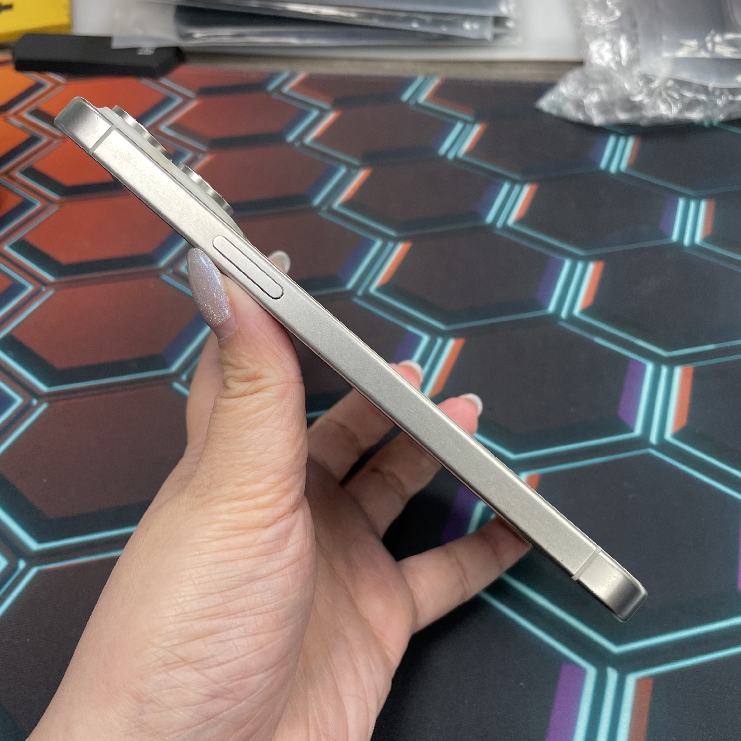 *6975 15 Pro max 勁靚機 256GB 電86 白色 white