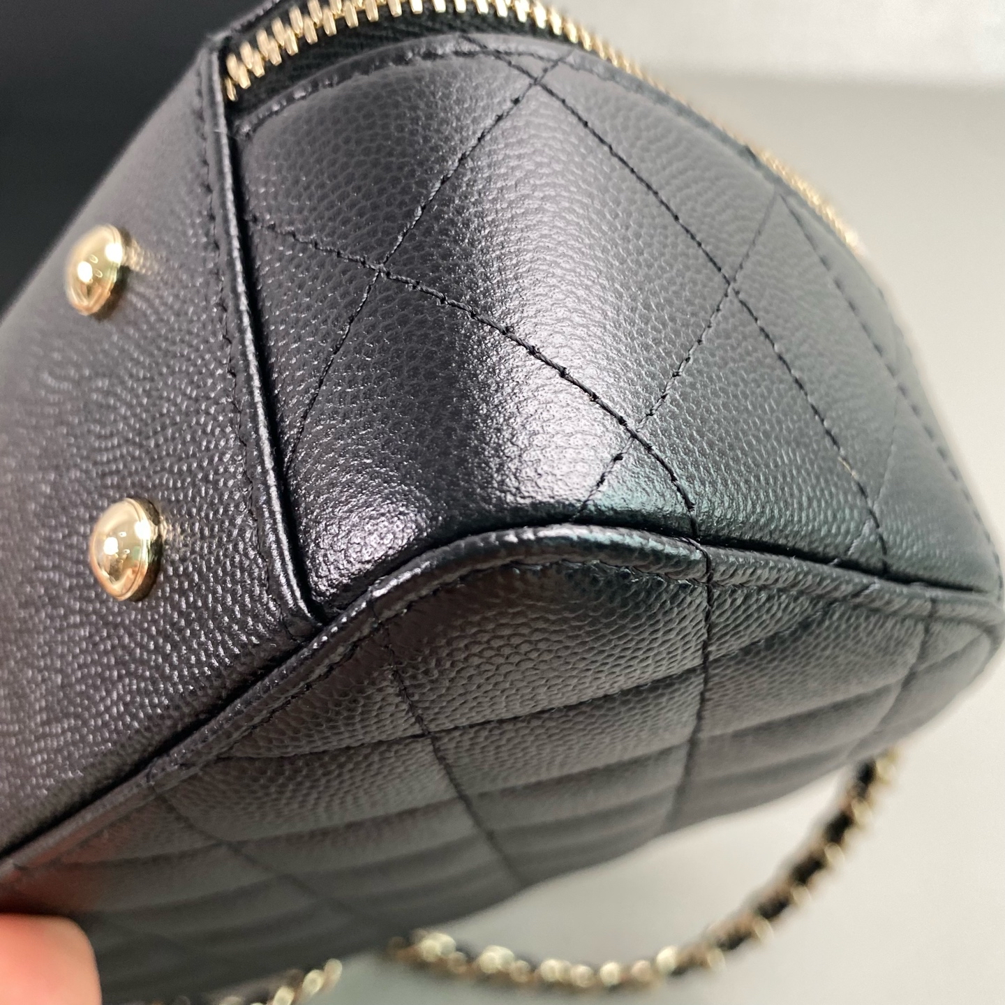 Chanel 25C Caviar Chain bag 牛皮保齡袋