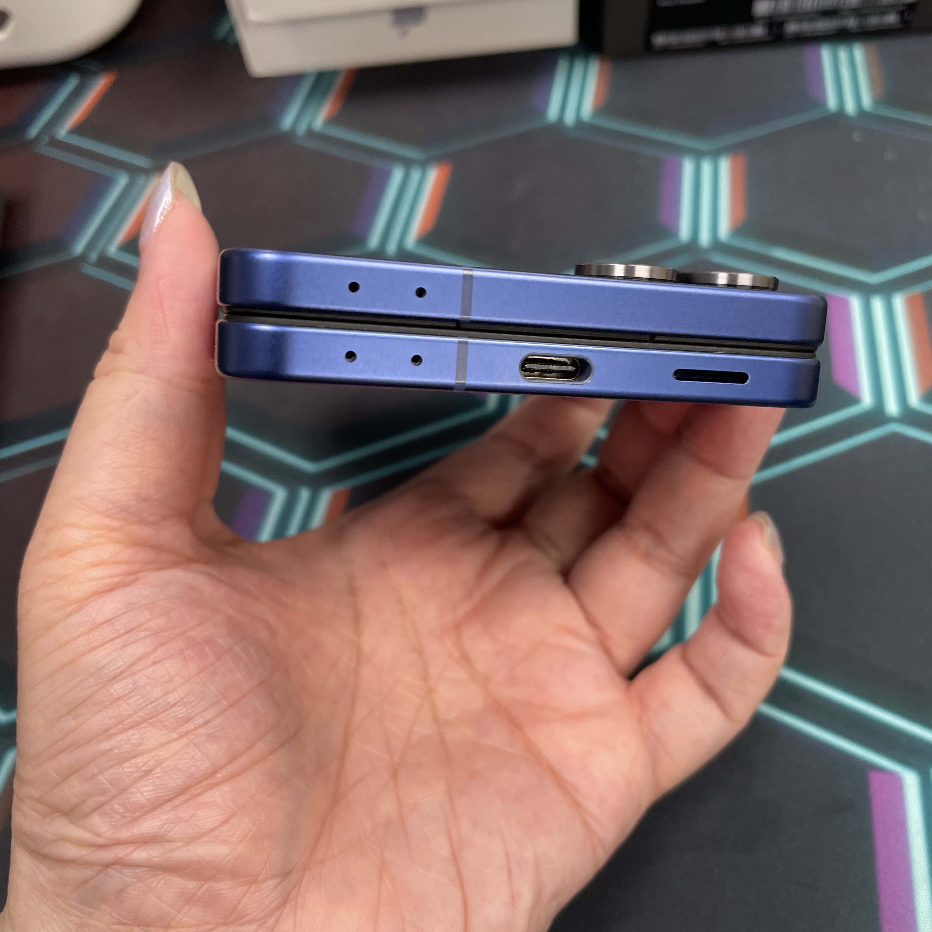 *7206 Galaxy Z Flip 7 勁靚機 12+512GB 藍色 blue
