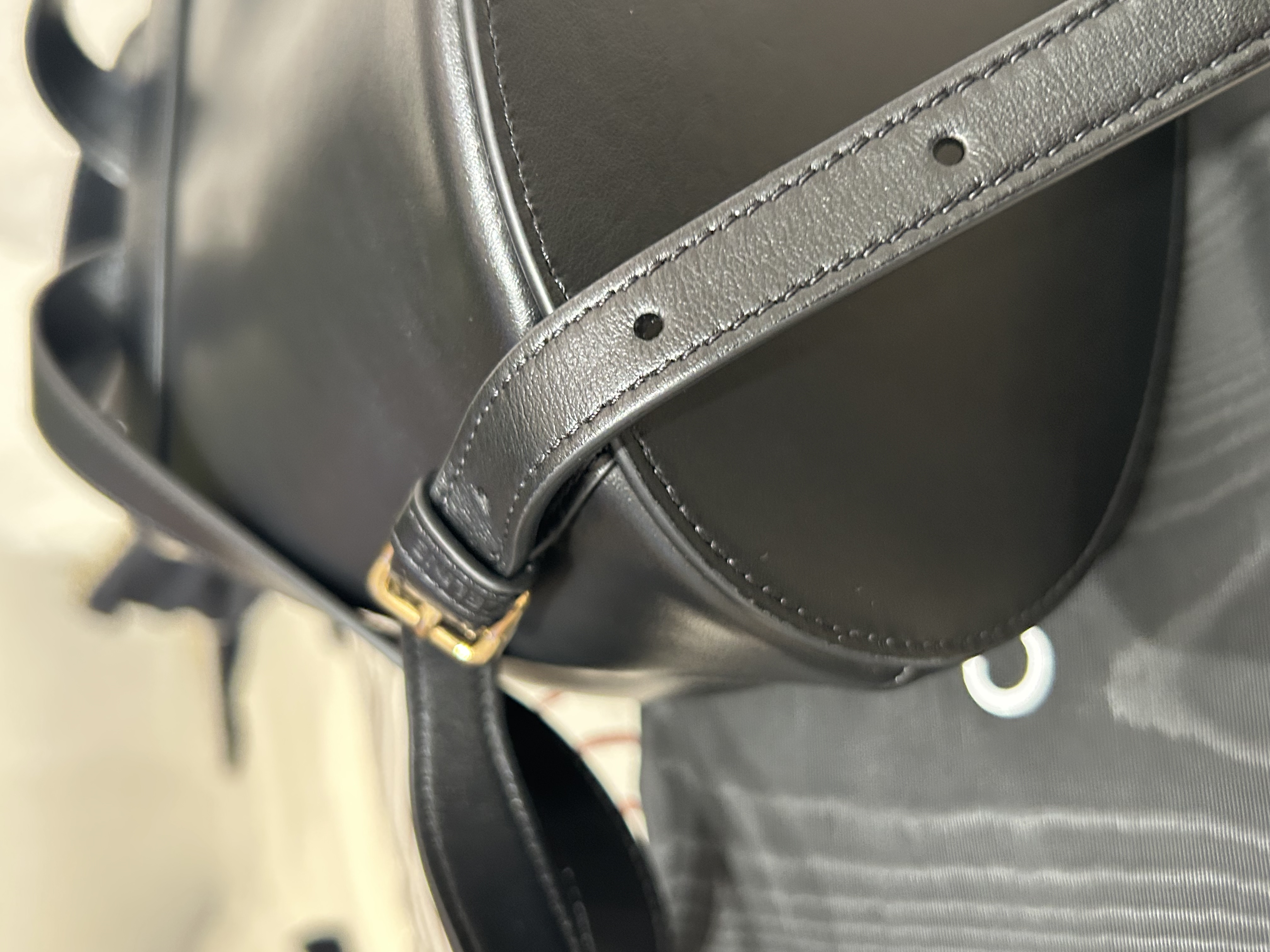 Celine Bonnie Backpack 黑色金扣 100%Authentic, 98%New ✅Dust bag