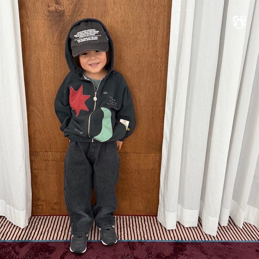 GOU | Sea Otter Zip-up