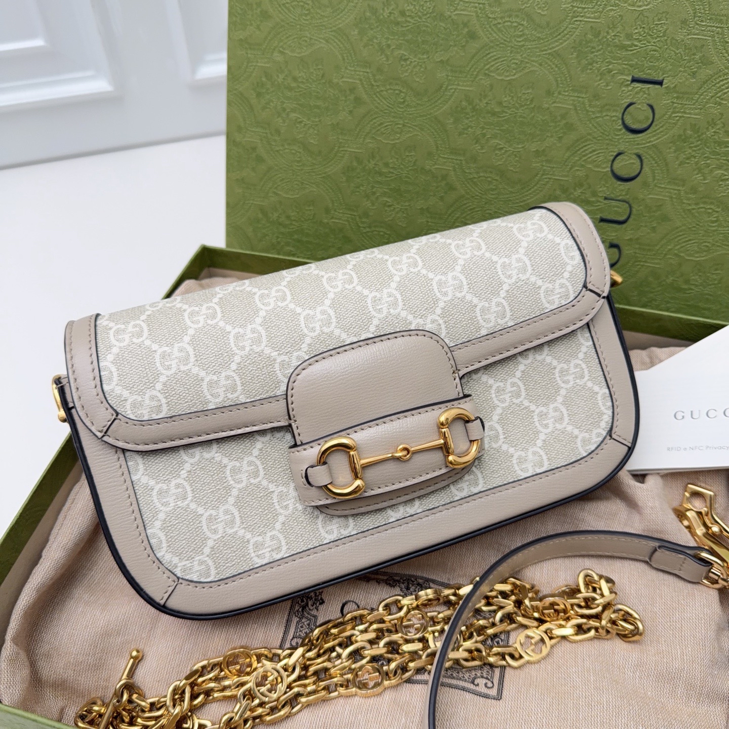 【預訂貨品】Gucci燕麥色法棍包腋下包 