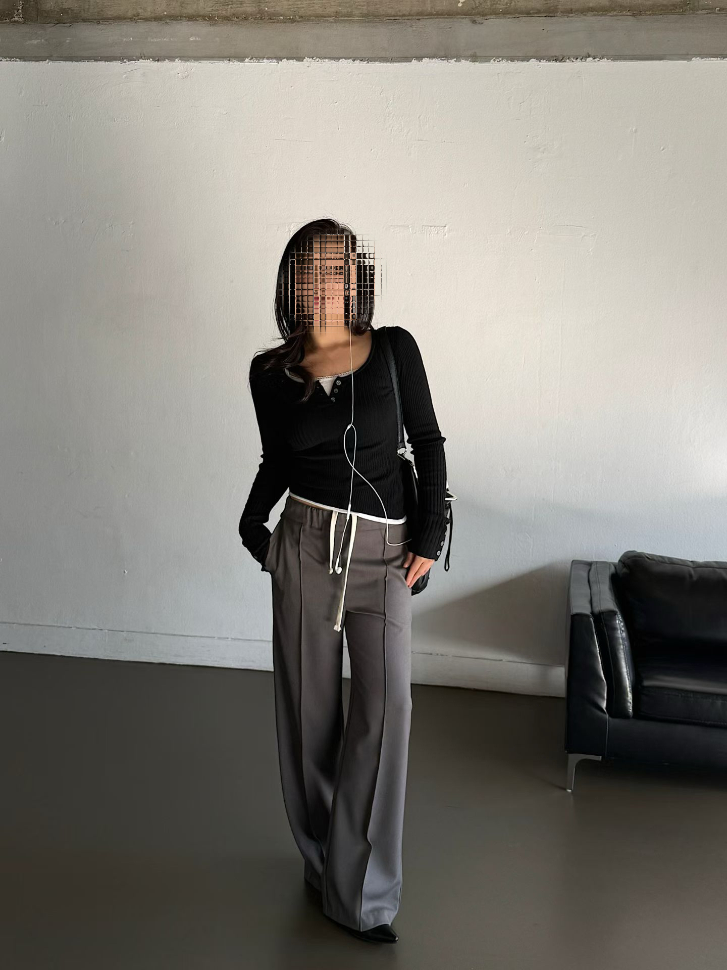 Elegant U neck knit top