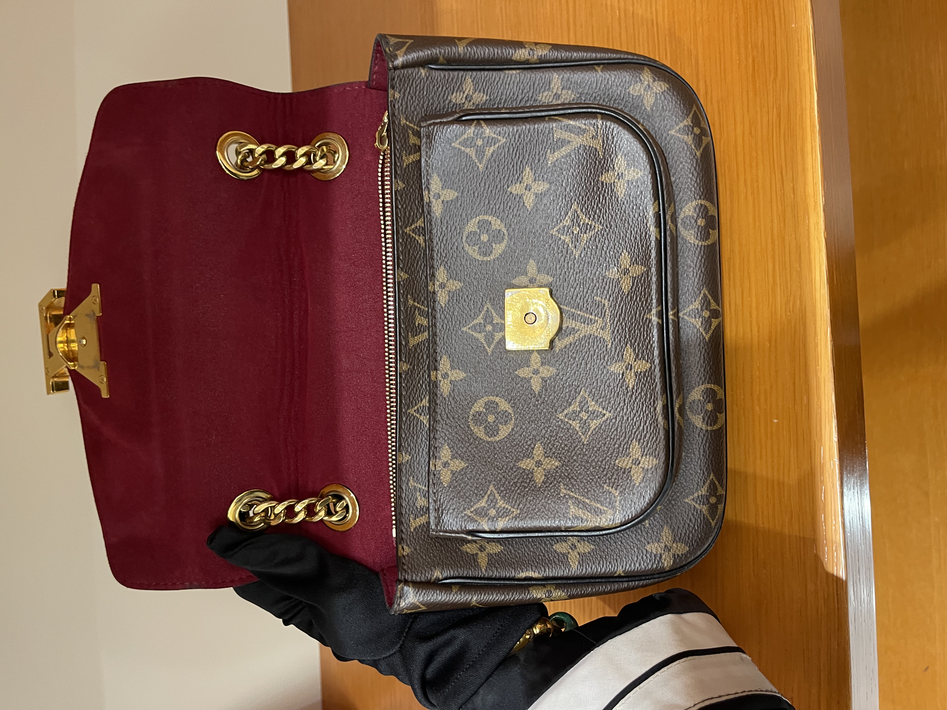 直播貨品 |  [1個-$100 2個-$300］HH31