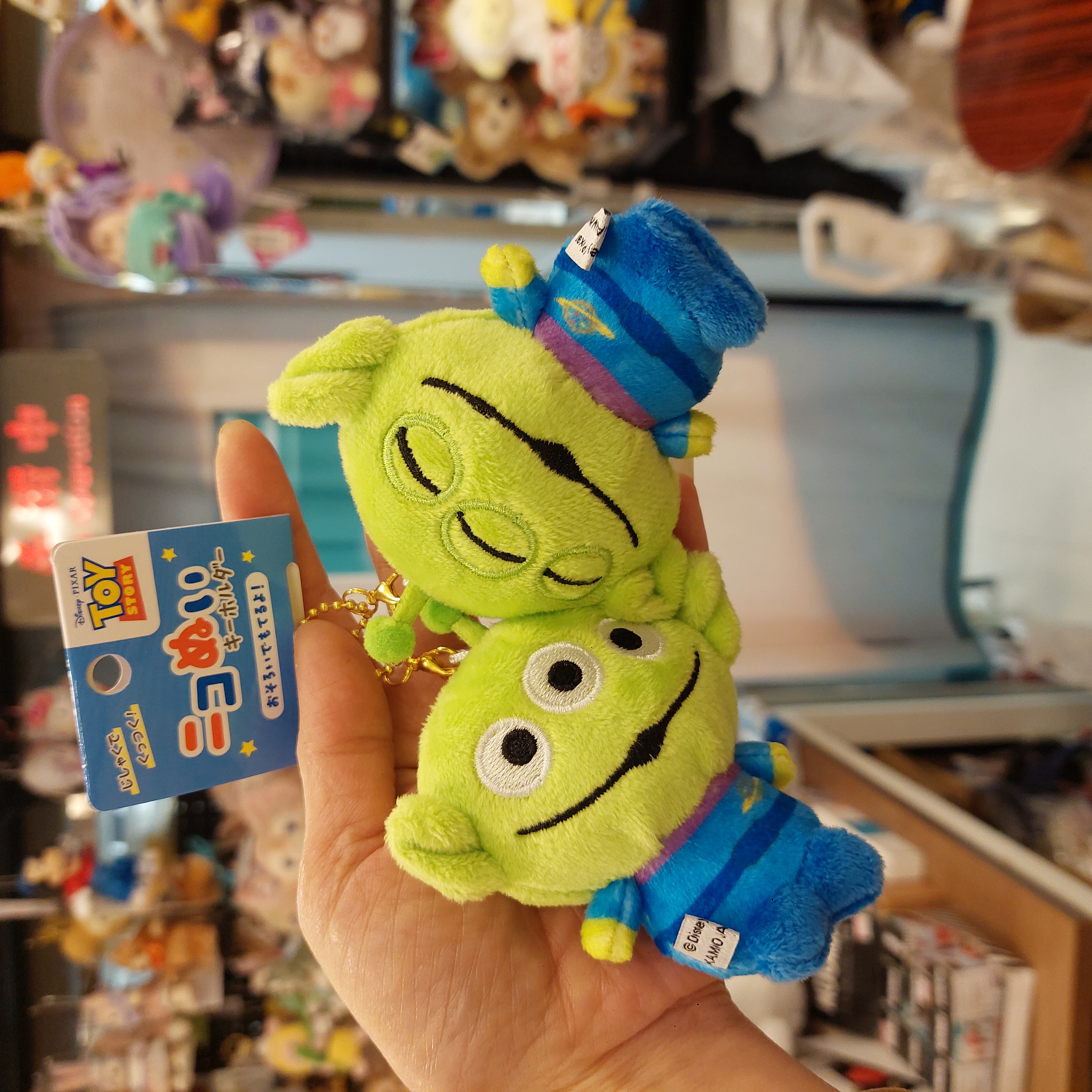 原裝日本 廸士尼 三眼仔 Alien 對裝 磁石吊飾 掛件 