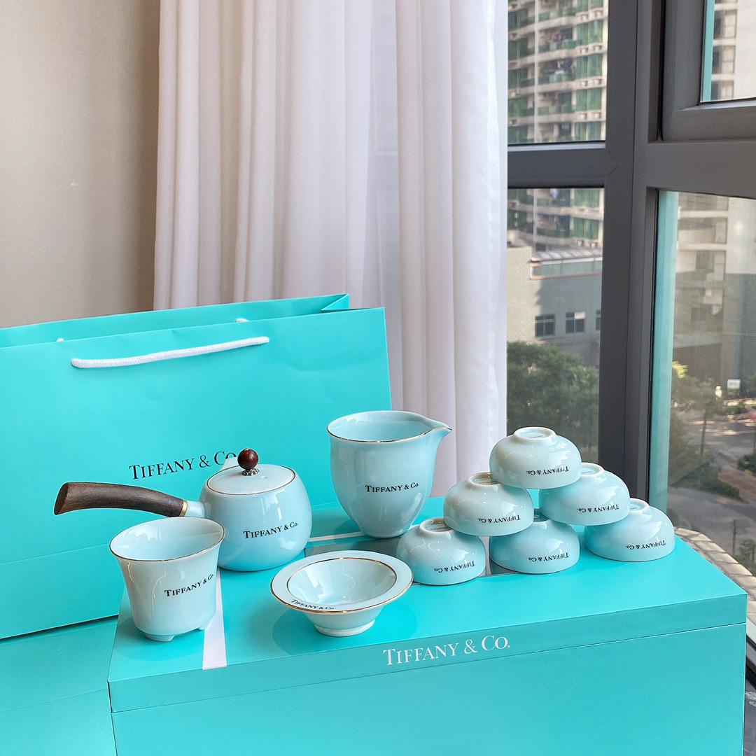 $298套。Tiffany羊脂玉茶具套裝