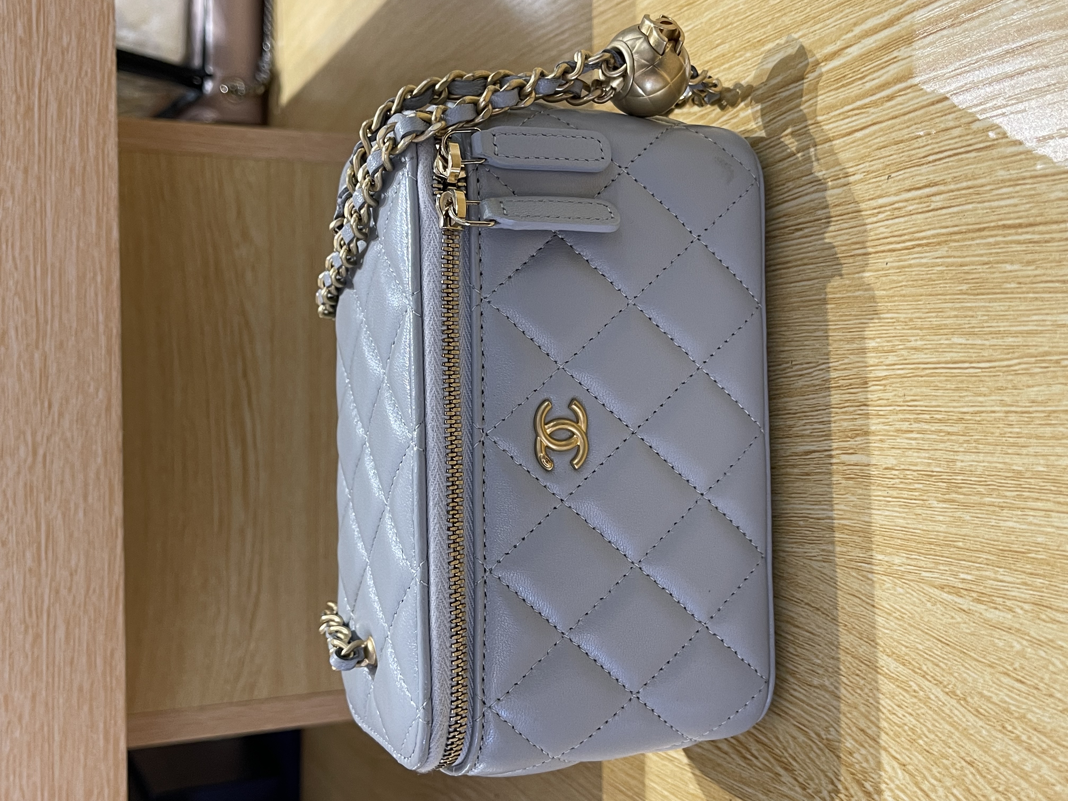 直播貨品 |  [1個-$100 2個-$300］JJ07