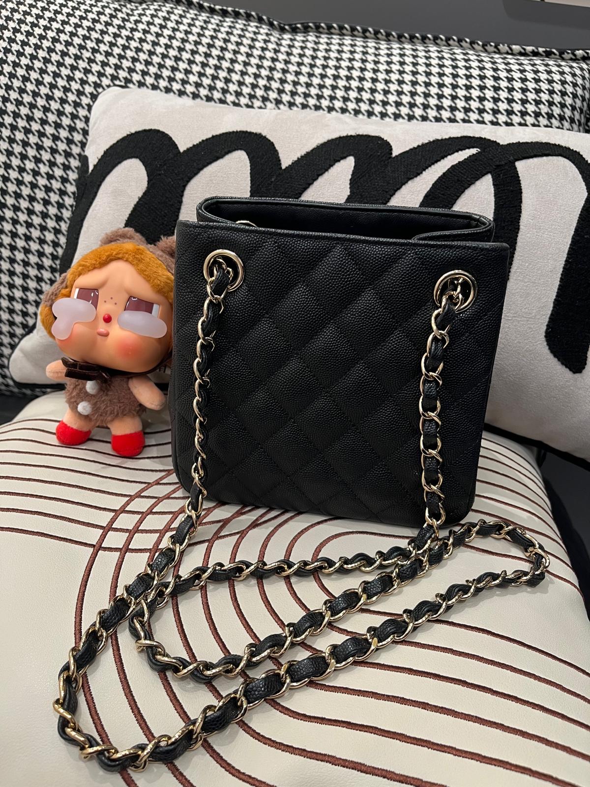 Chanel Mini Bucket Bag 黑色魚子醬牛皮金鏈100%Authentic, 98%new ✅晶片✅Dust bag✅Box