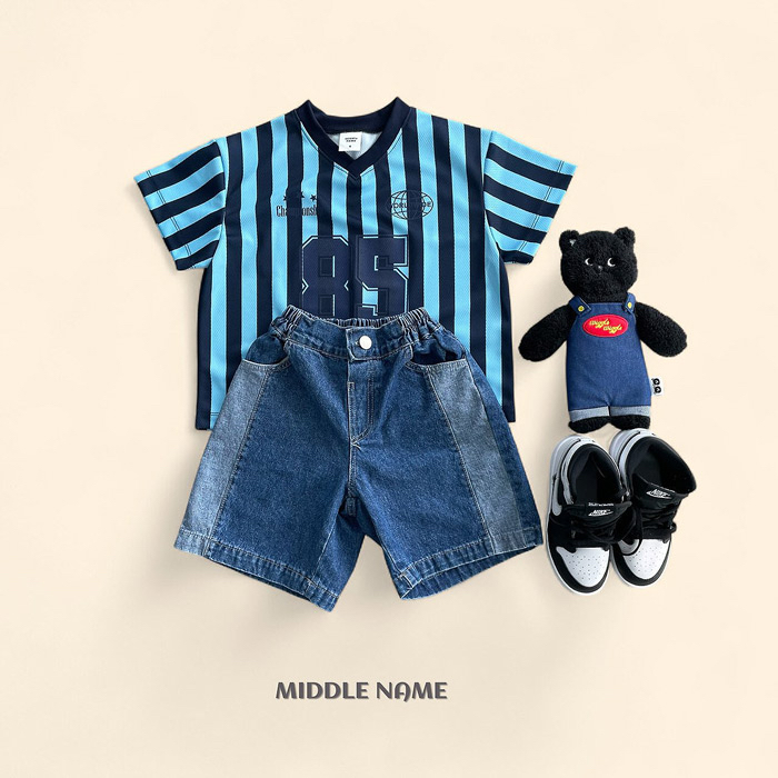 🇰🇷middle name tee