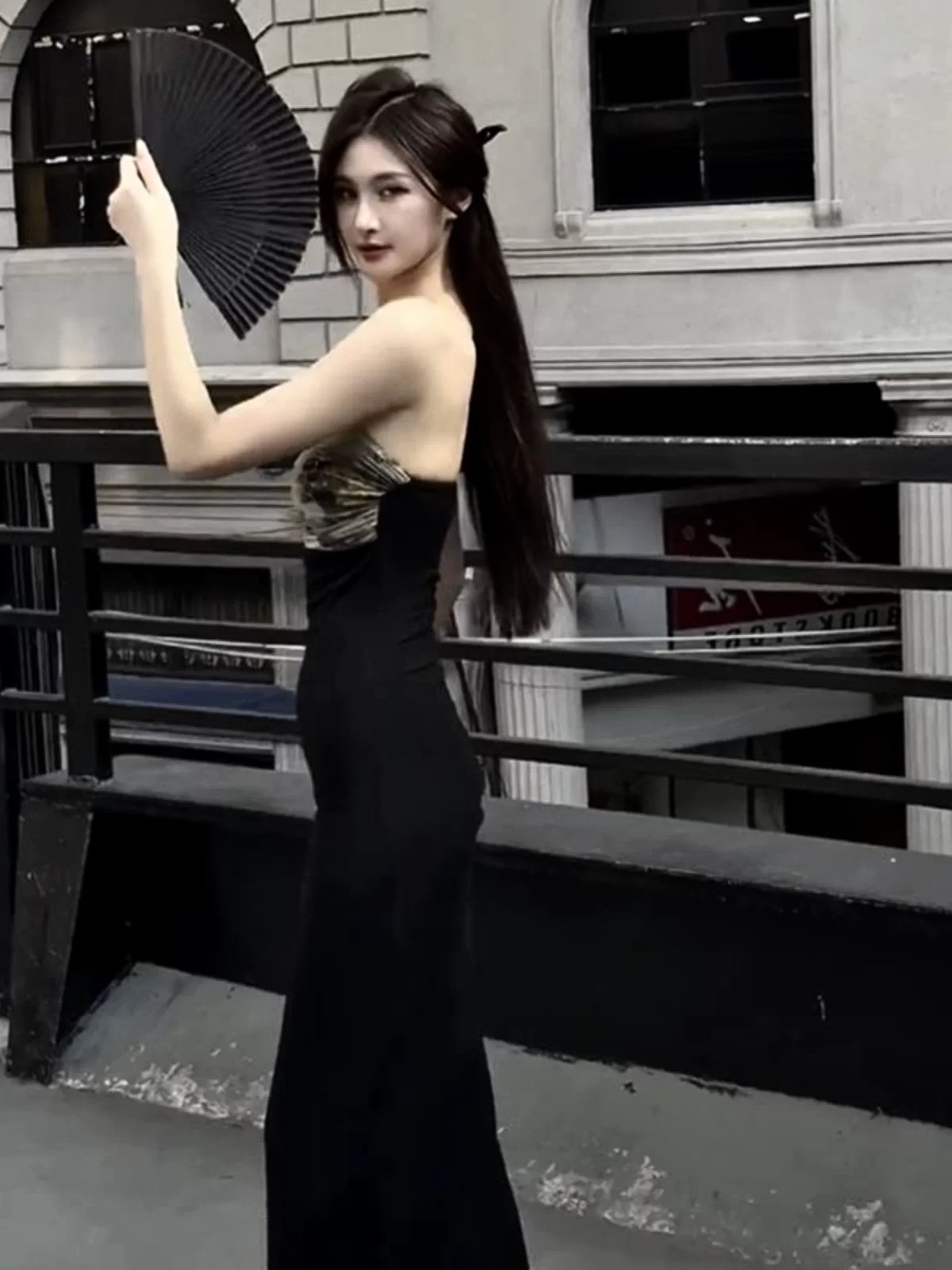 優雅抹胸迷彩连衣裙