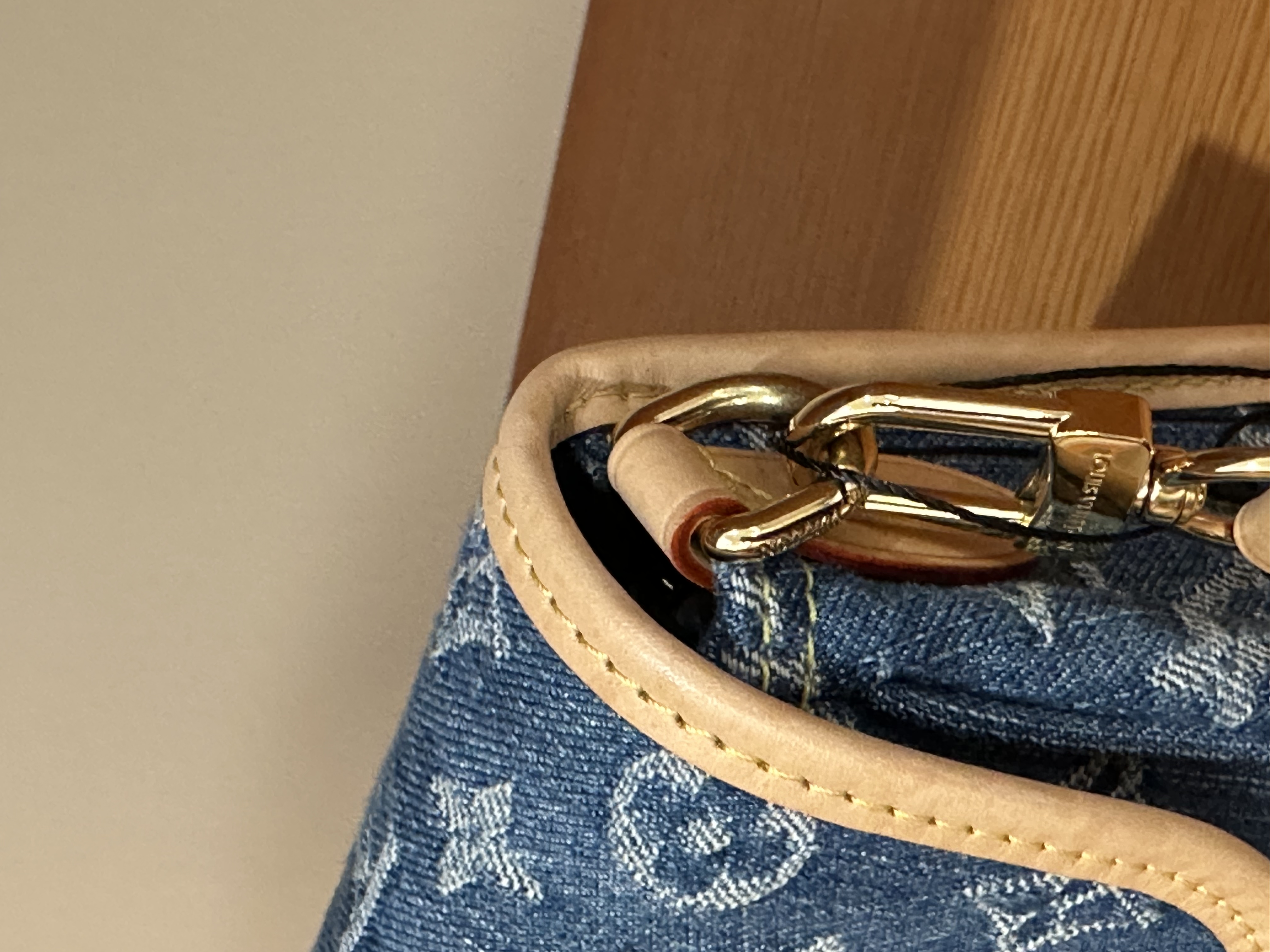 直播貨品 |  [1個-$100 2個-$300］HH36