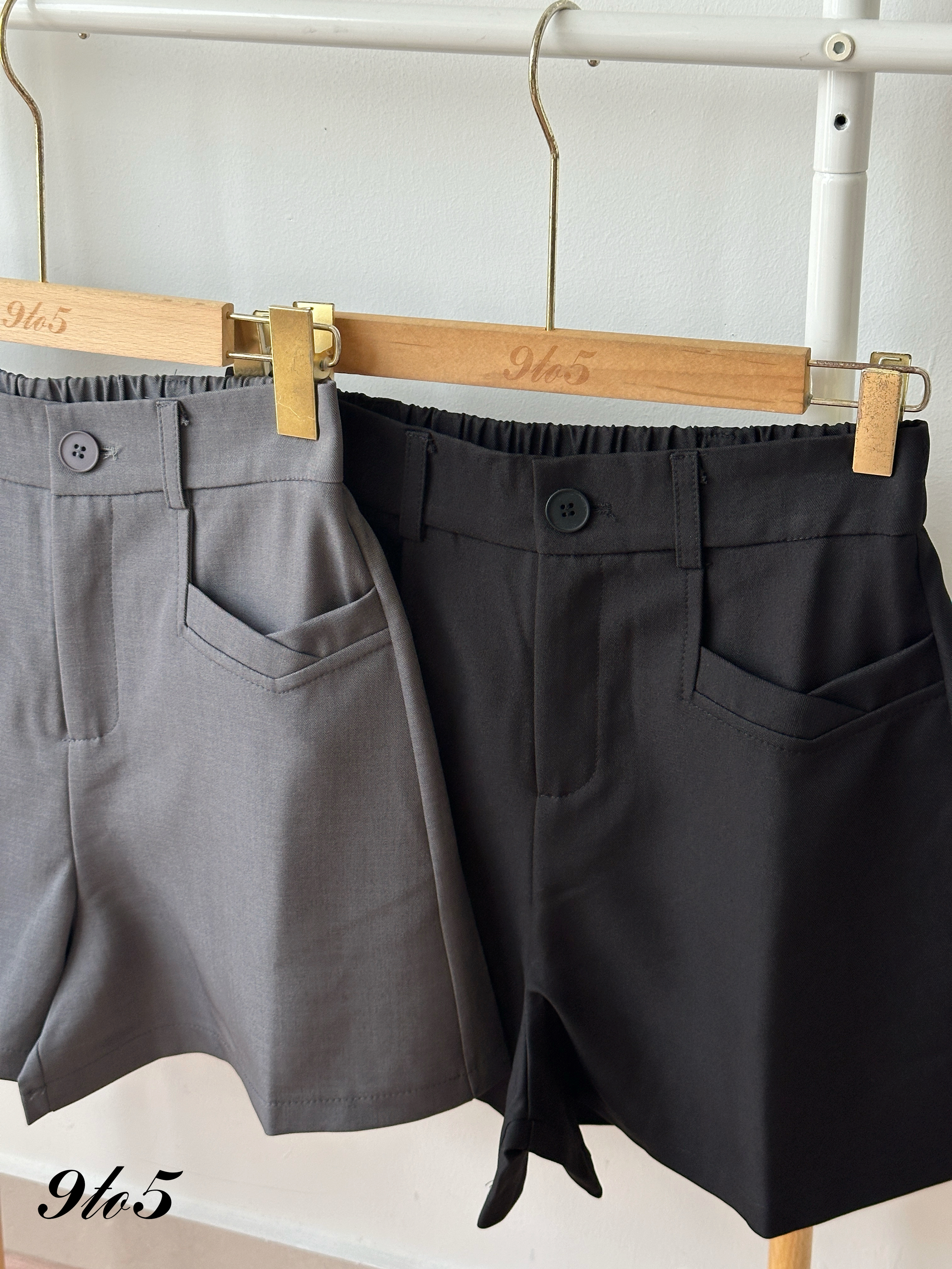 S1988 A Line Short Pants - Black & Grey