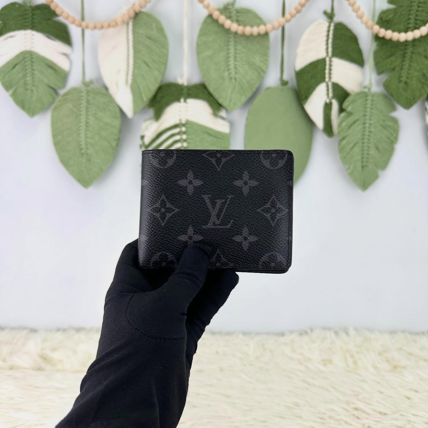 LV 🤍PRE OWNED Slender 黑色老花短銀包 晶片款🖤