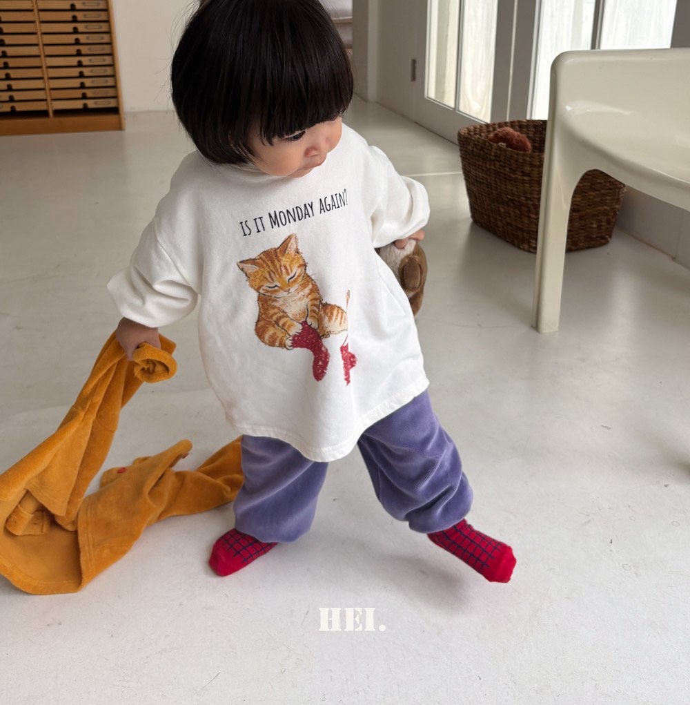 Hei | Kitty Long T-Shirt