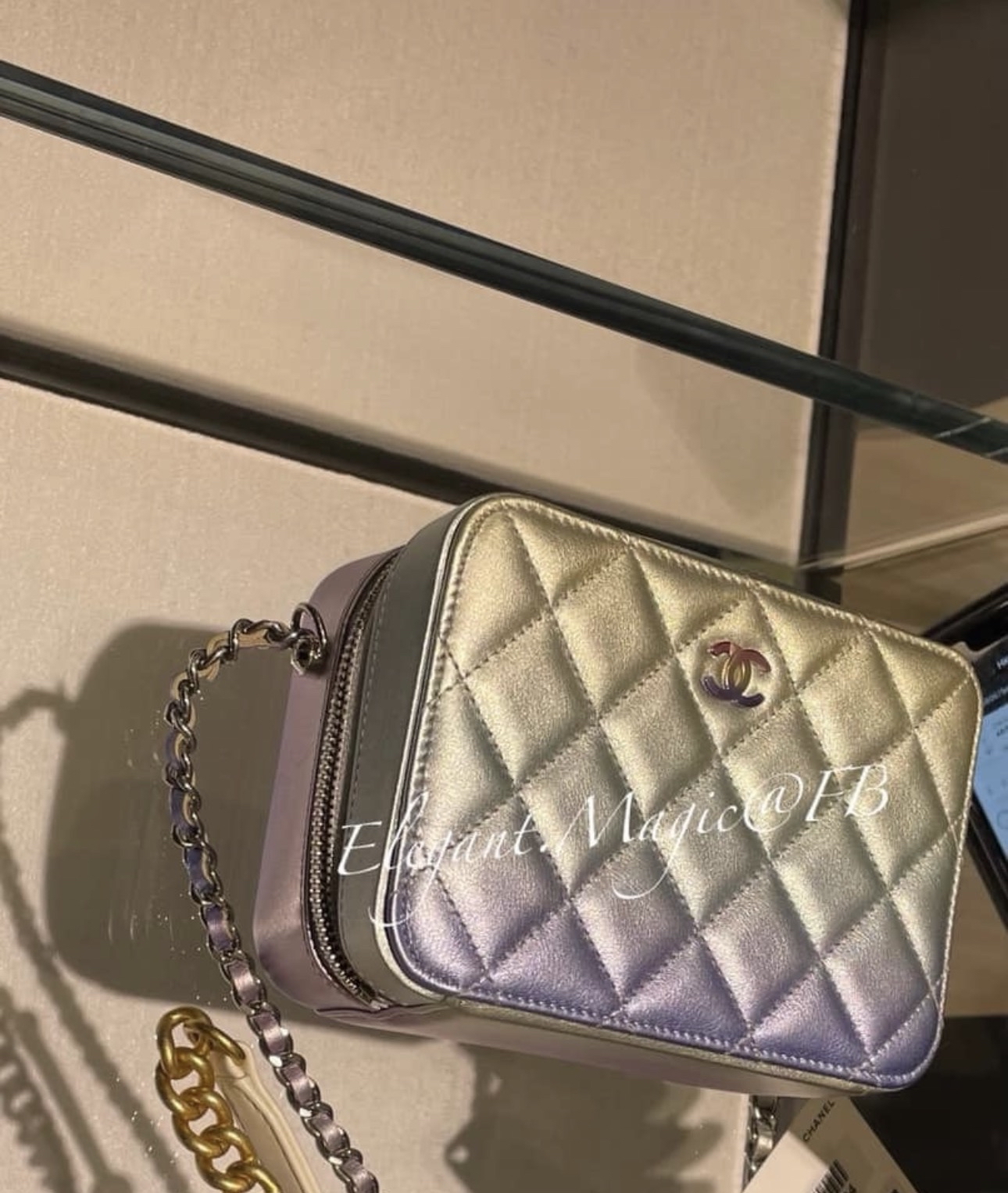 Chanel 限量版 幻彩斜紋卡包