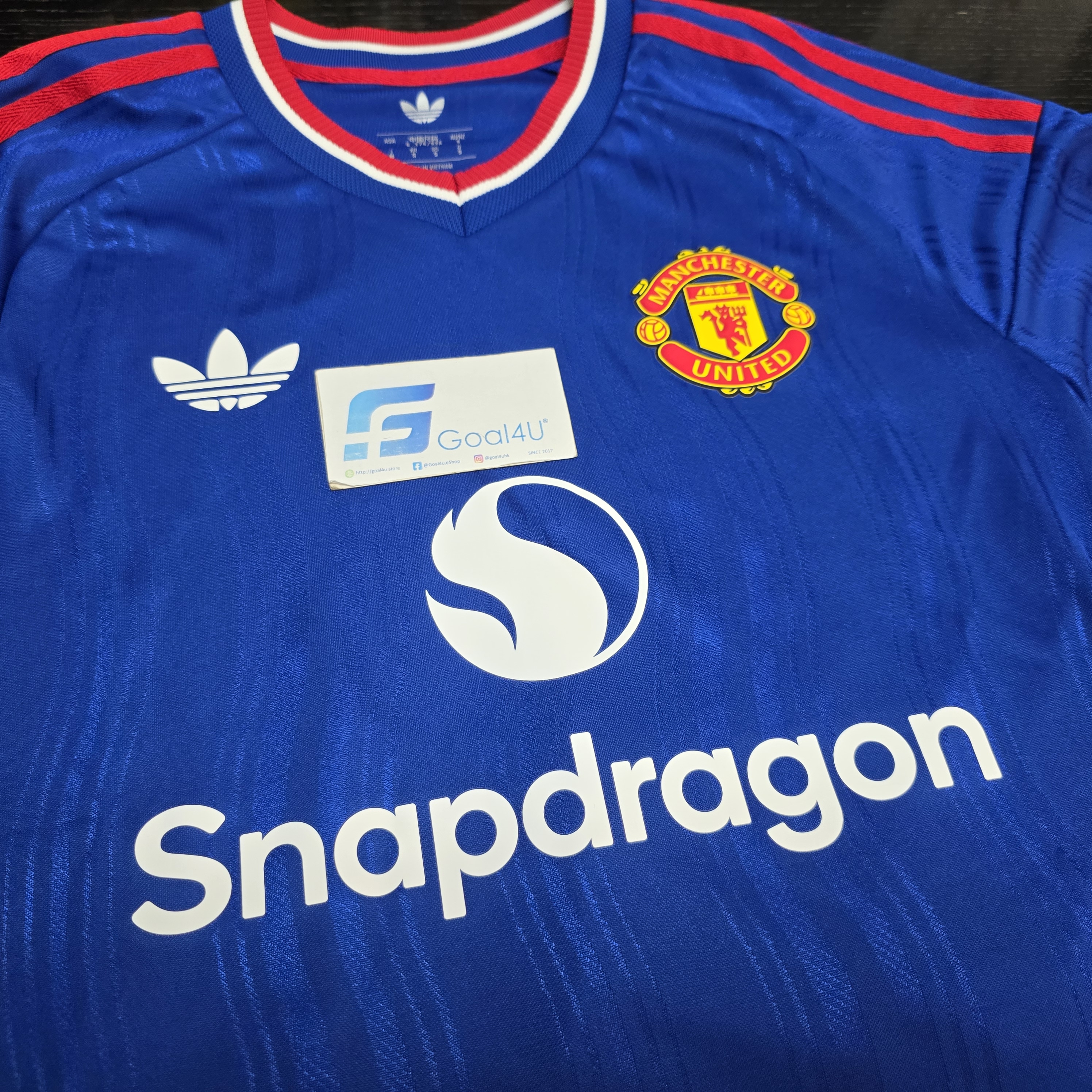 💙重溫經典藍魔傳奇 Adidas Manchester United 曼聯 2026-27 作客球員版球衣 (可加印字章) KA6864