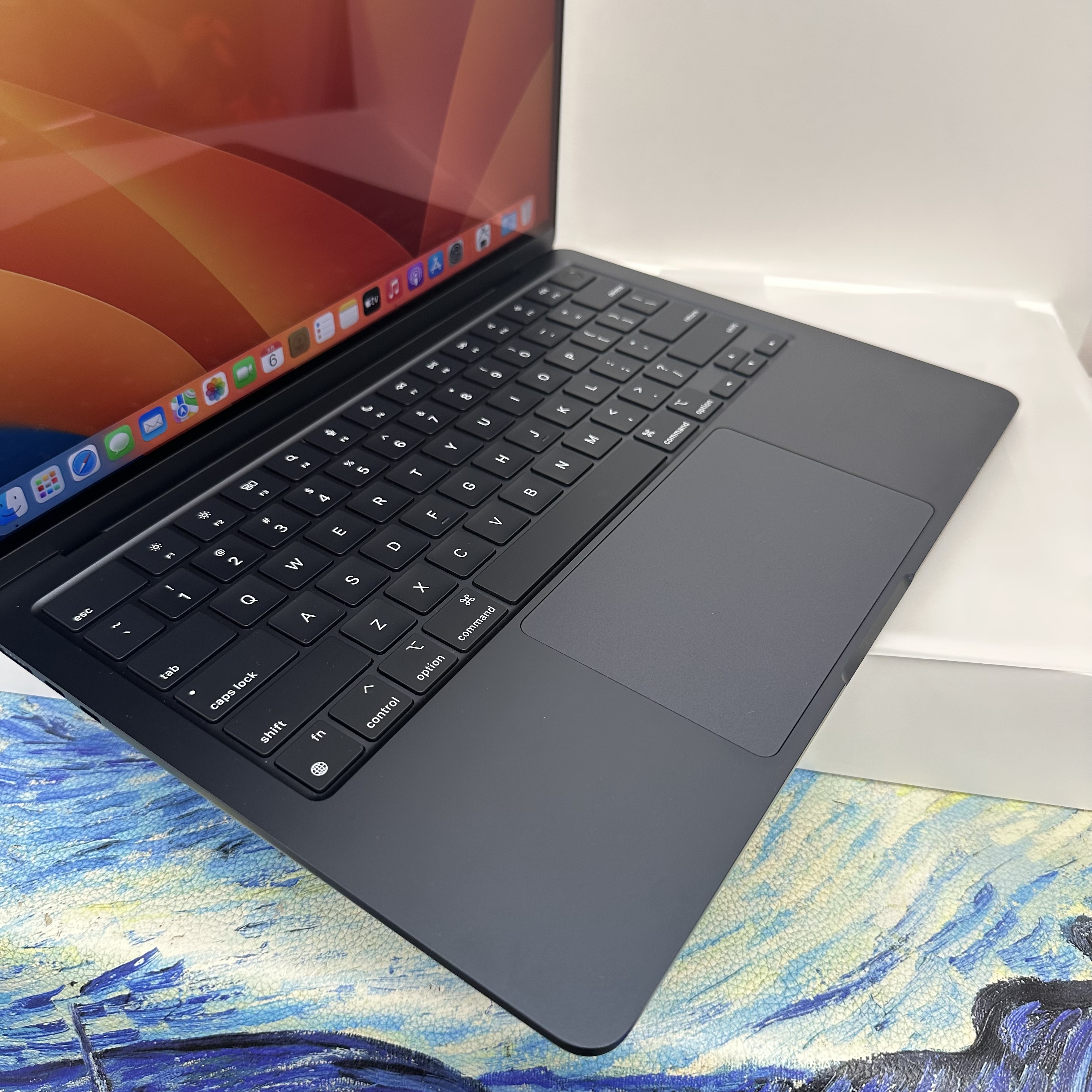 APPLE  MacBook Air M2 2023 M2 CPU/16GB Ram/1TB SSD/10核心GPU/Liquid Retina Mon/13.6吋/ 藍色/ Gaming Laptop / Notebook/ PC / Laptop / MacbookAir / MacBook Pro / MacBookPro /