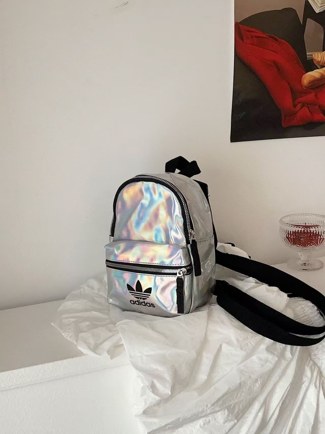 Adidas Originals 鐳射迷你背囊