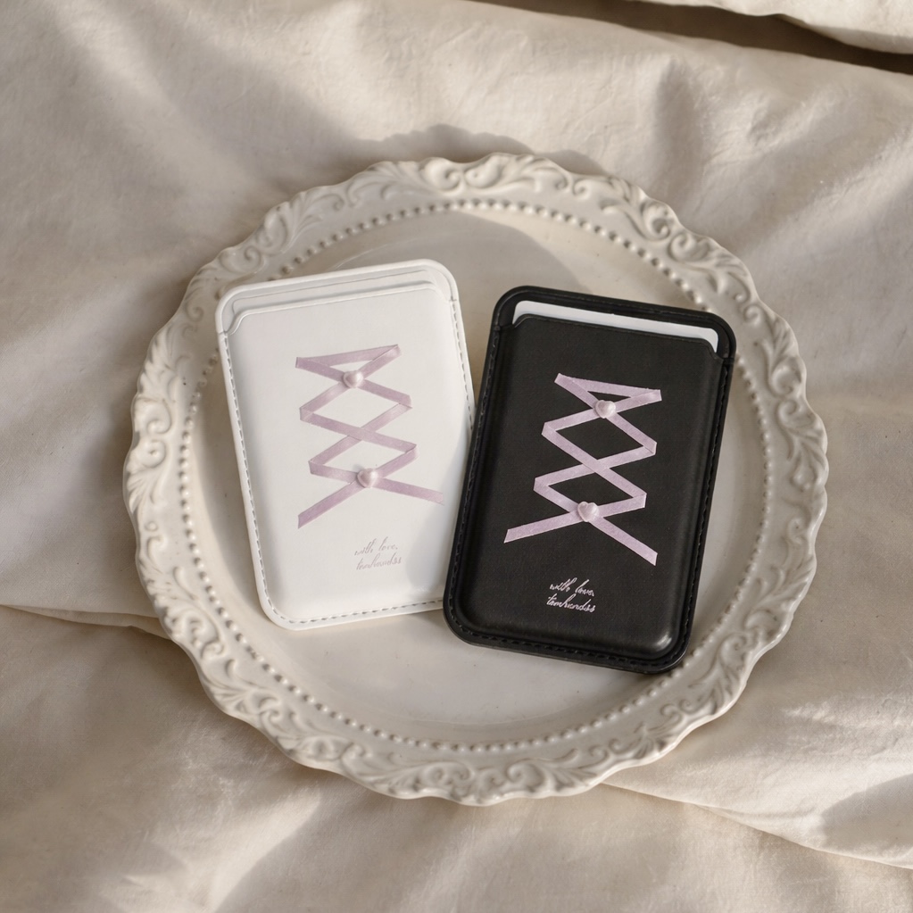 MagSafe磁吸手機卡套【Crisscross Silky Strap X Heart Pearl Button】