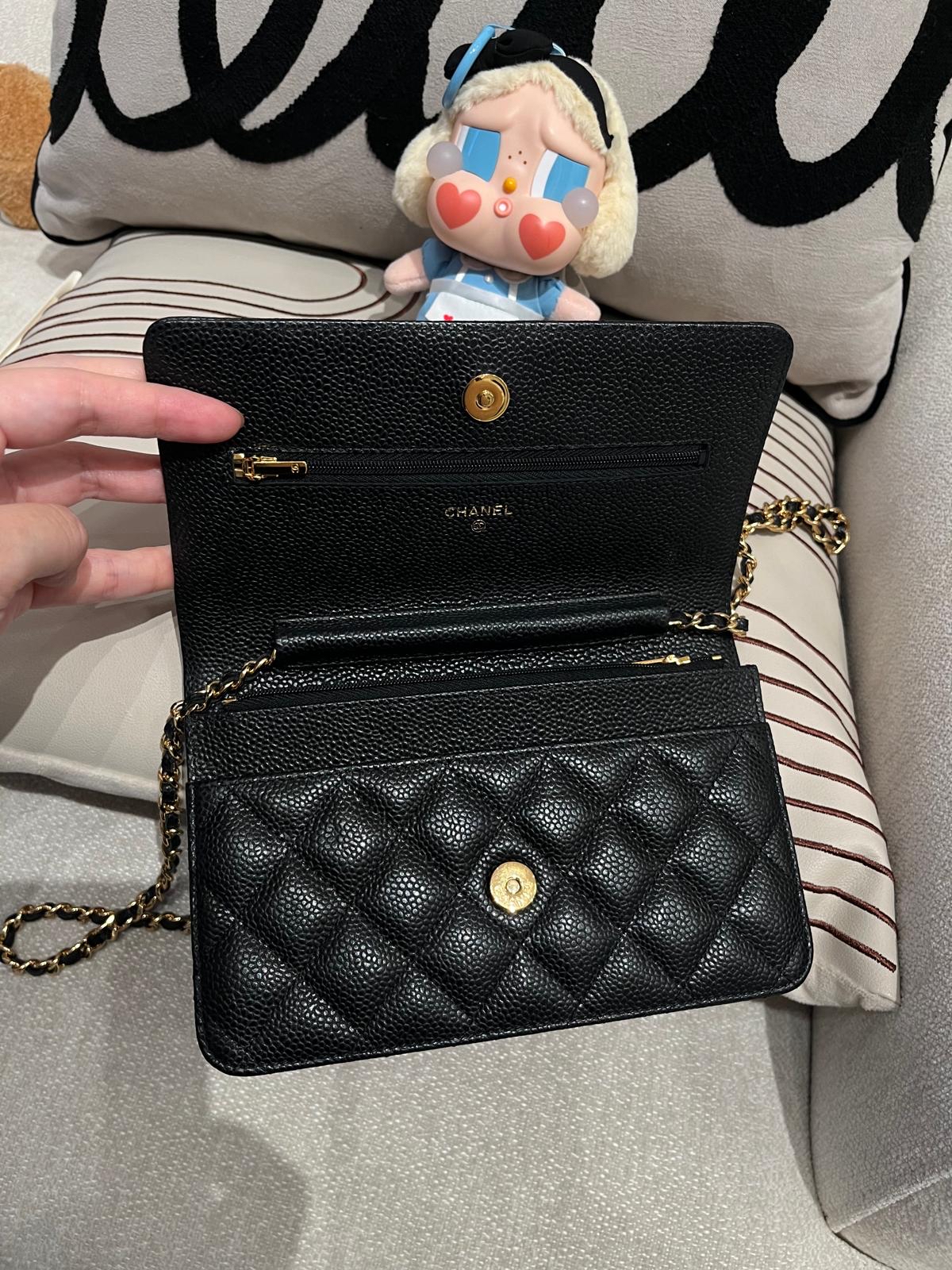 Chanel wallet on chain 荔枝牛皮金鏈 100%Authentic ,98%new ✅ 29CARD ✅dust bag✅box
