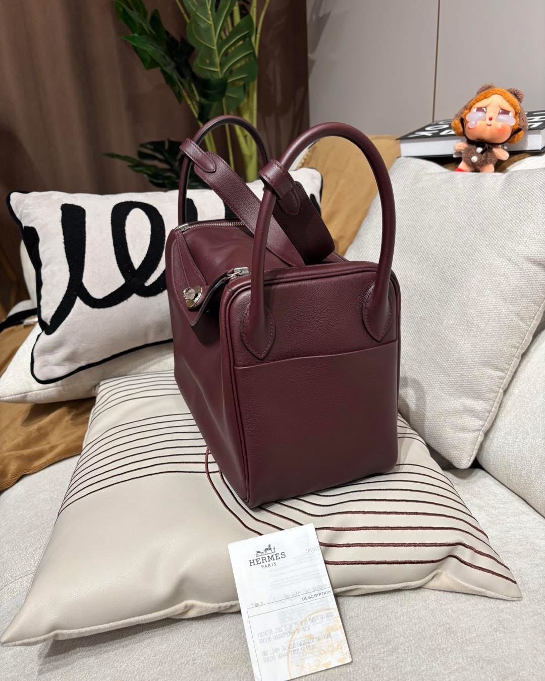 HERMES LINDY 30 STAMP X, 西梅紫Evercolor,100%Authentic ,98%new✅專門店收據✅防塵袋 