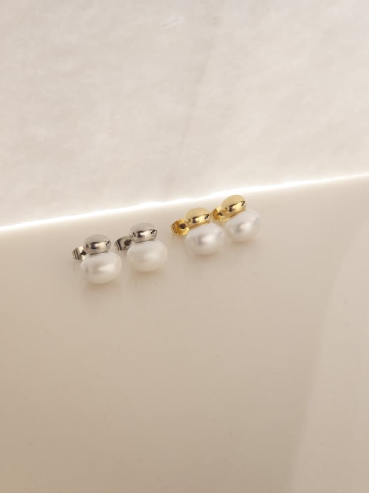 Pearl Dew Drop Stud Earrings