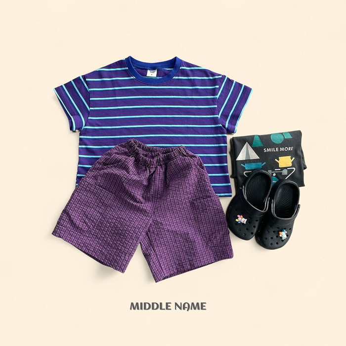 🇰🇷middle name tee