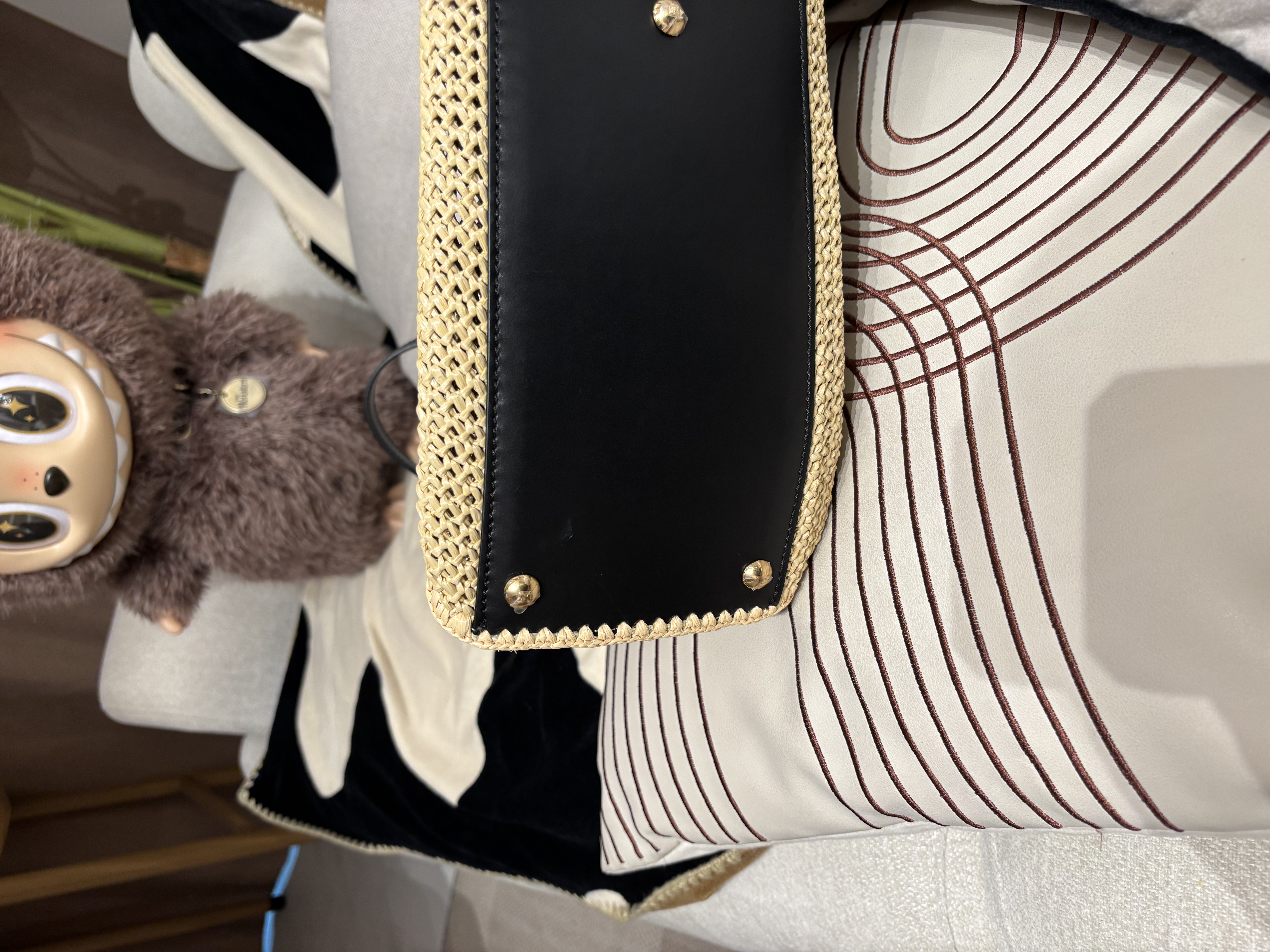 Fendi kids peekaboo X tote bag raffia leather 95%new 