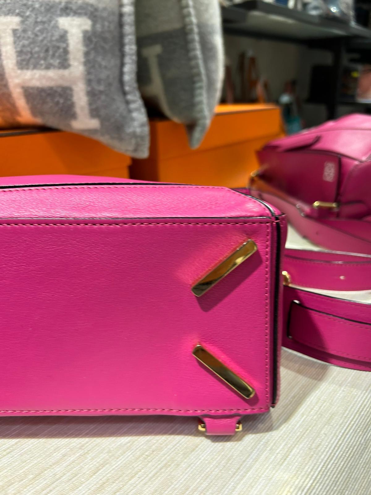 Loewe puzzle small calfskin 100%Authentic,95%new ✅strap✅dust bag