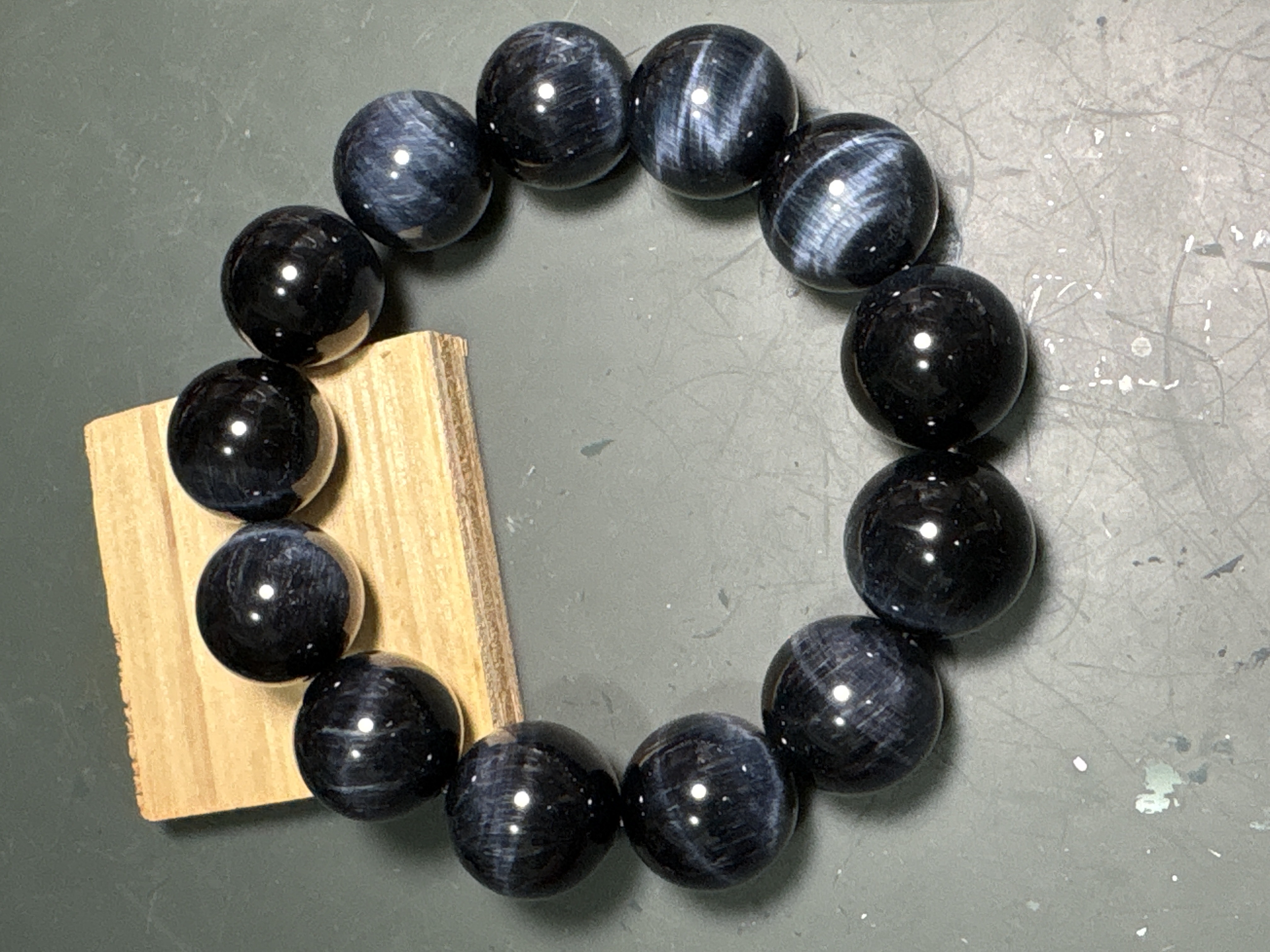 藍虎眼石手串 No.2179 規格：18mm珠18cm 手圈